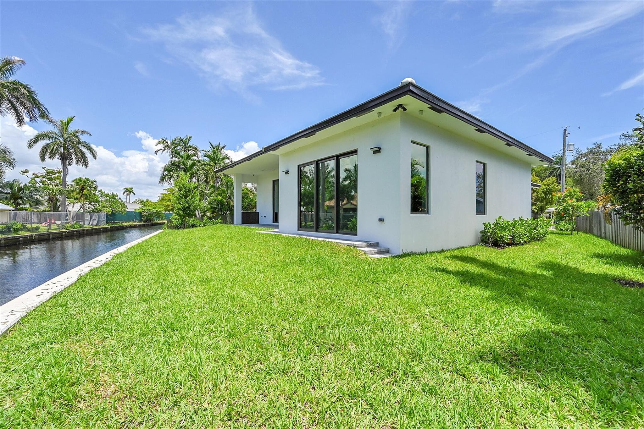 656 NW 21st Street, Wilton Manors, FL 33311 — photo 28 of 35