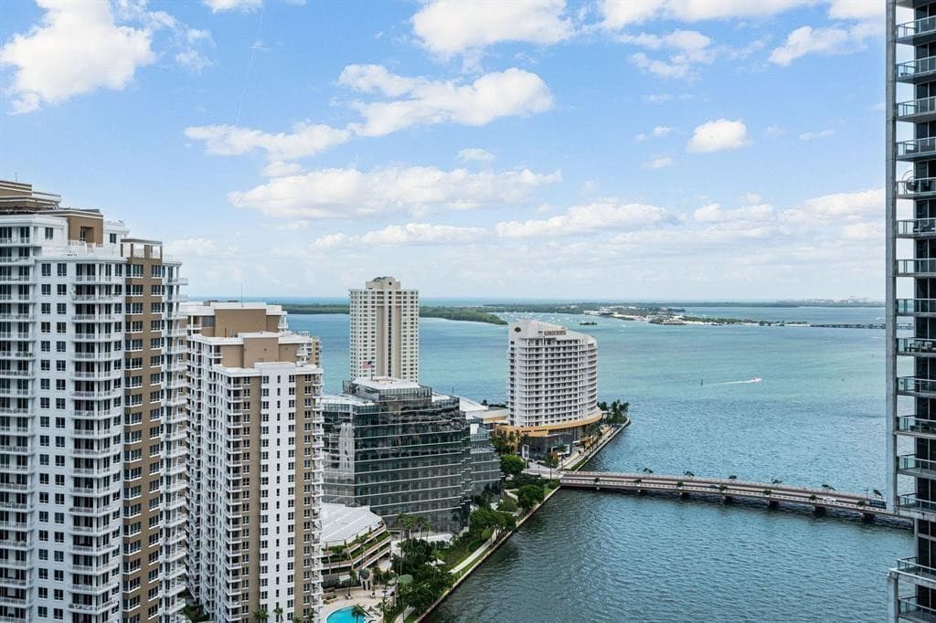 465 Brickell Avenue 2706, Miami, FL 33131 — photo 4 of 26