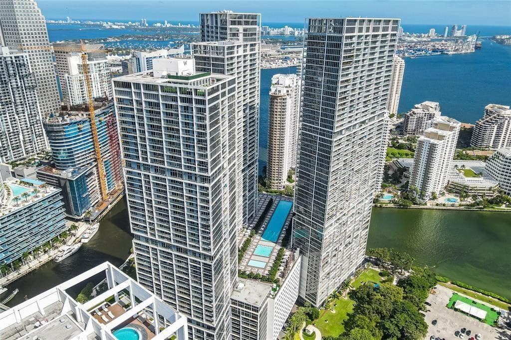 465 Brickell Avenue 2706, Miami, FL 33131 — photo 6 of 26