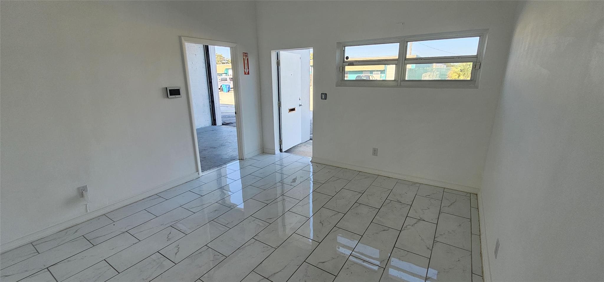 4834 NE 10 Avenue, Oakland Park, FL 33334 — photo 2 of 6
