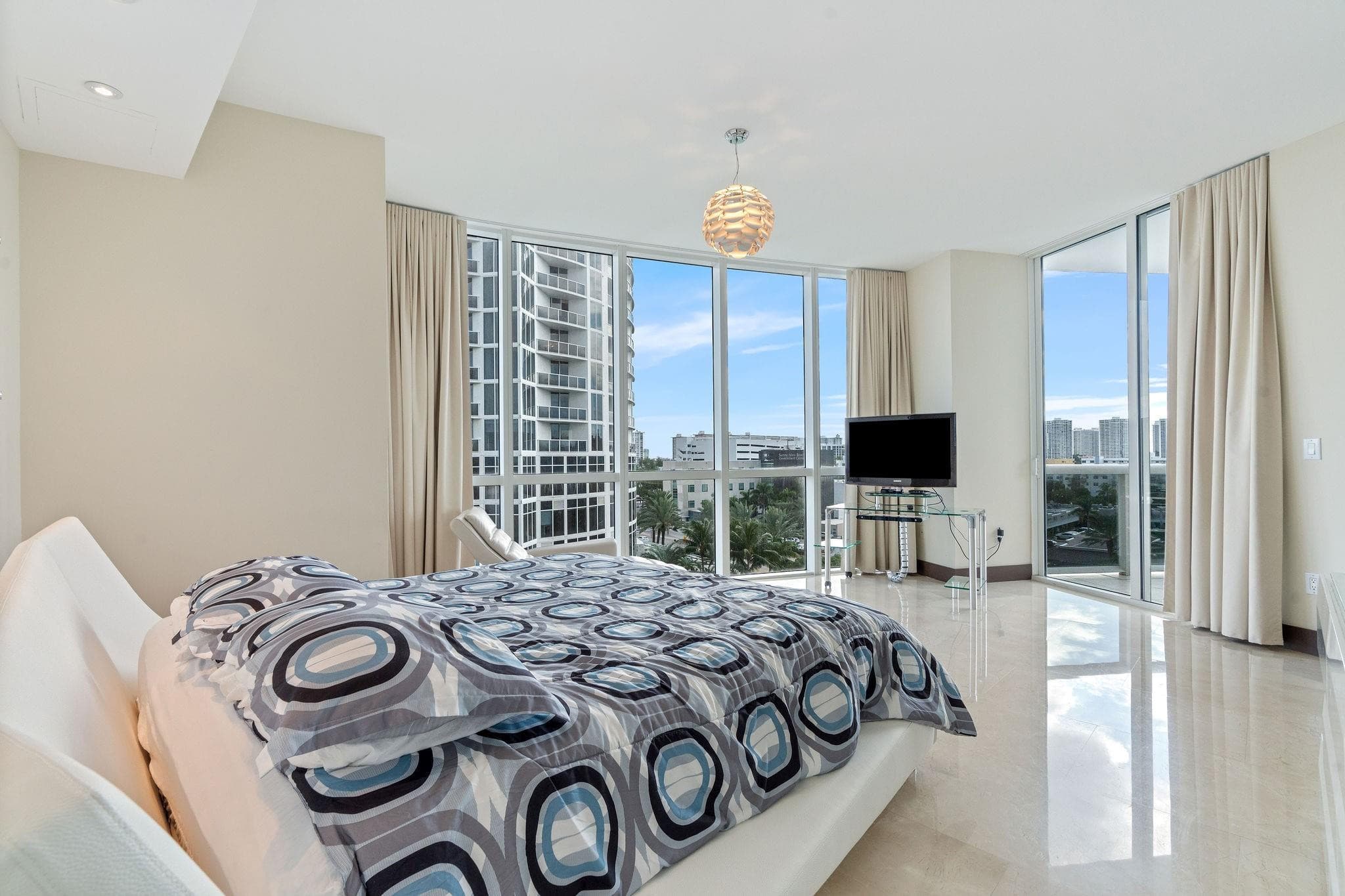 18101 Collins Avenue 801, Sunny Isles Beach, FL 33160 — photo 18 of 57