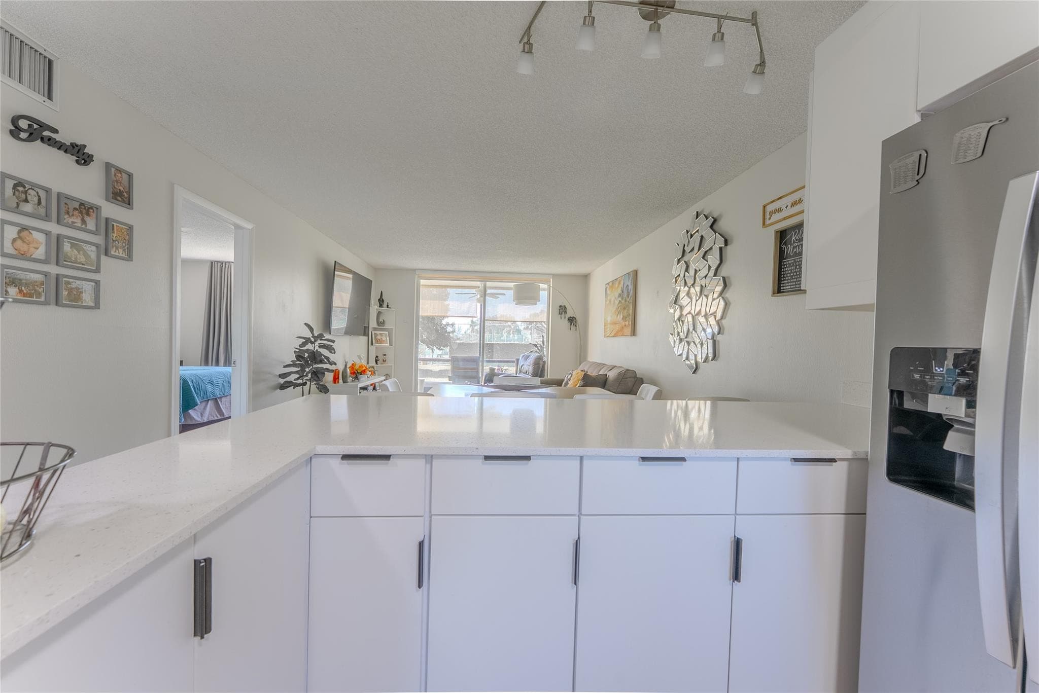 8900 Washington Boulevard 115, Pembroke Pines, FL 33025 — photo 8 of 34