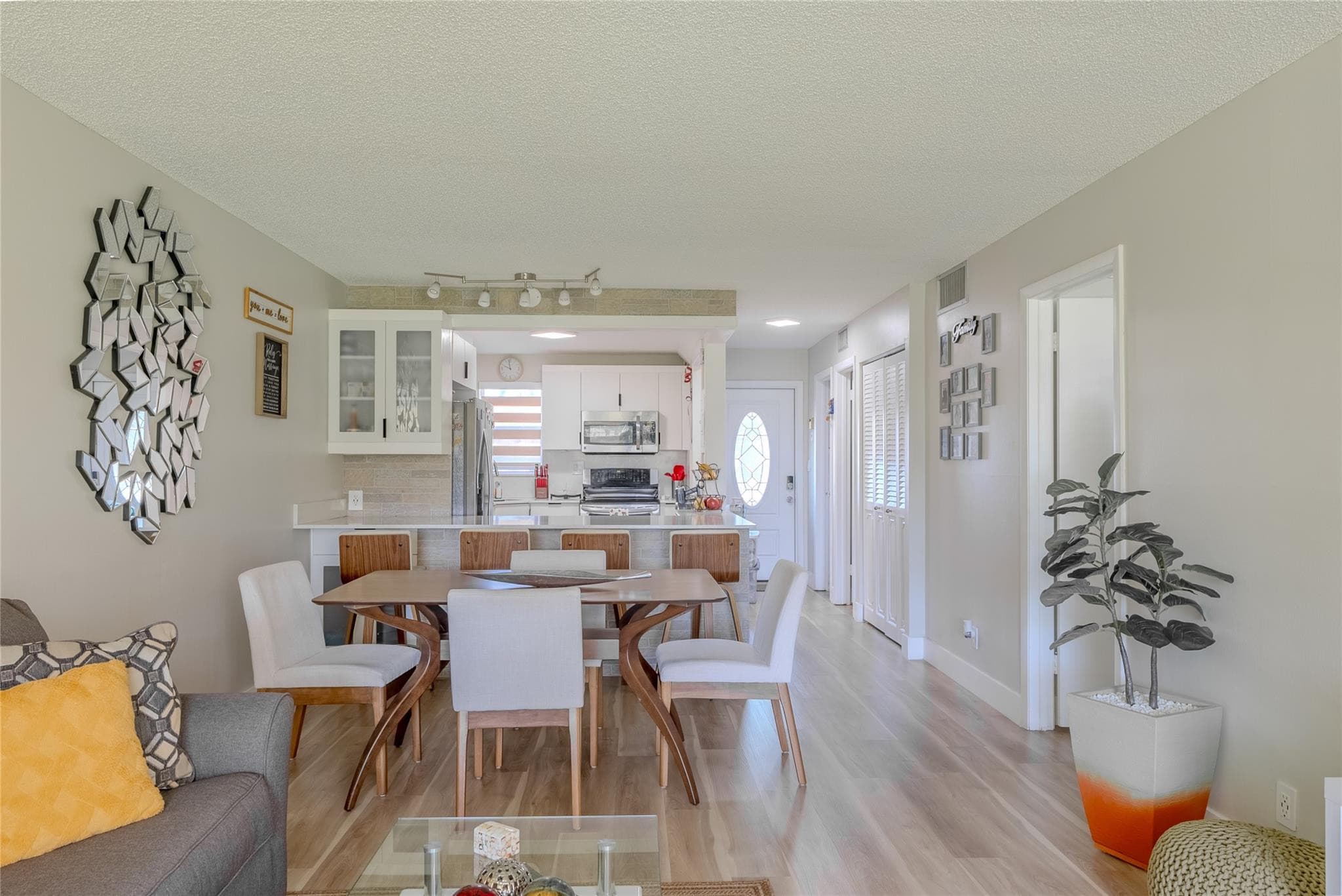 8900 Washington Boulevard 115, Pembroke Pines, FL 33025 — photo 17 of 34