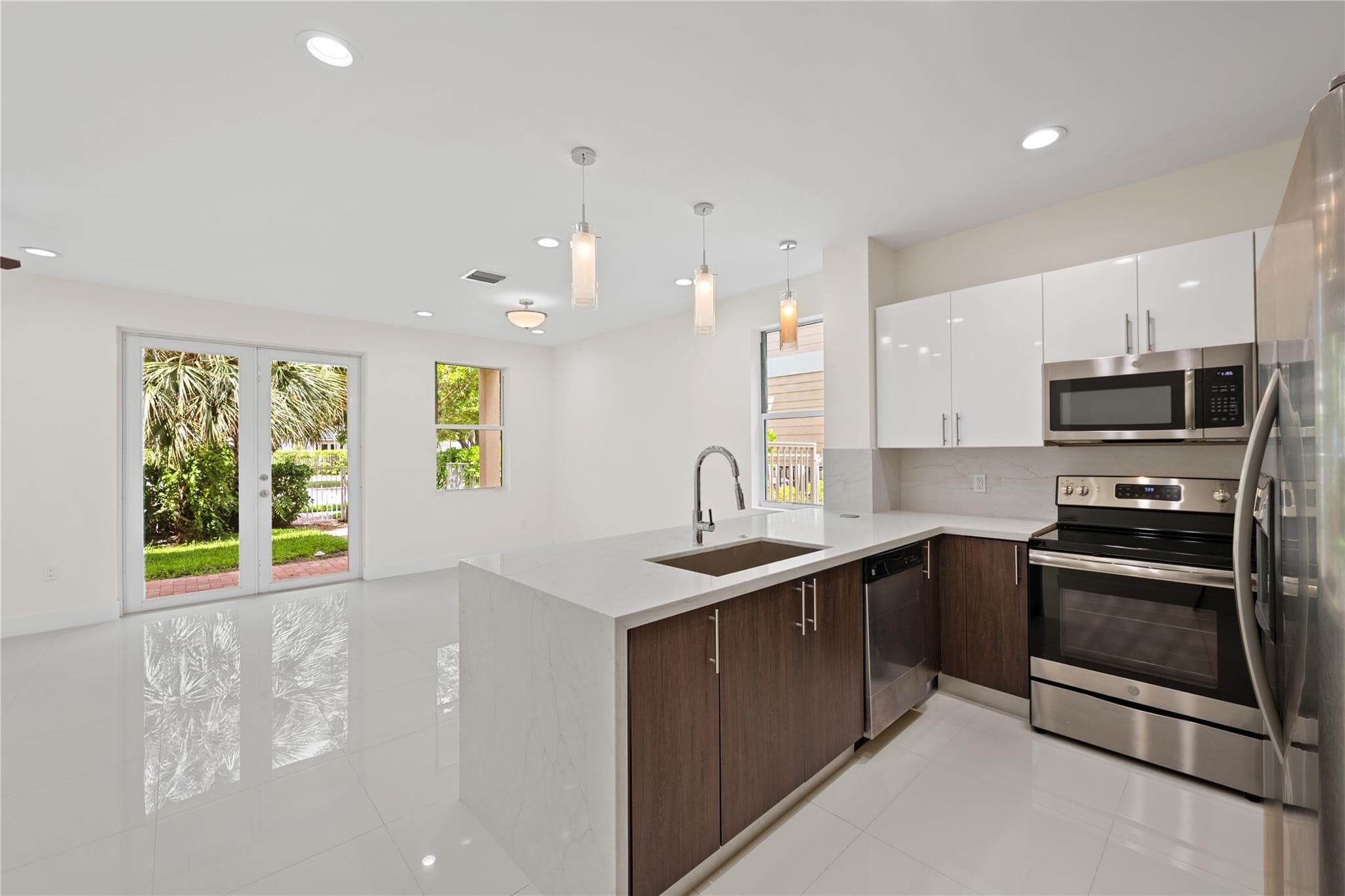 1430 SW 4th Avenue 1430, Fort Lauderdale, FL 33315 — photo 2 of 32