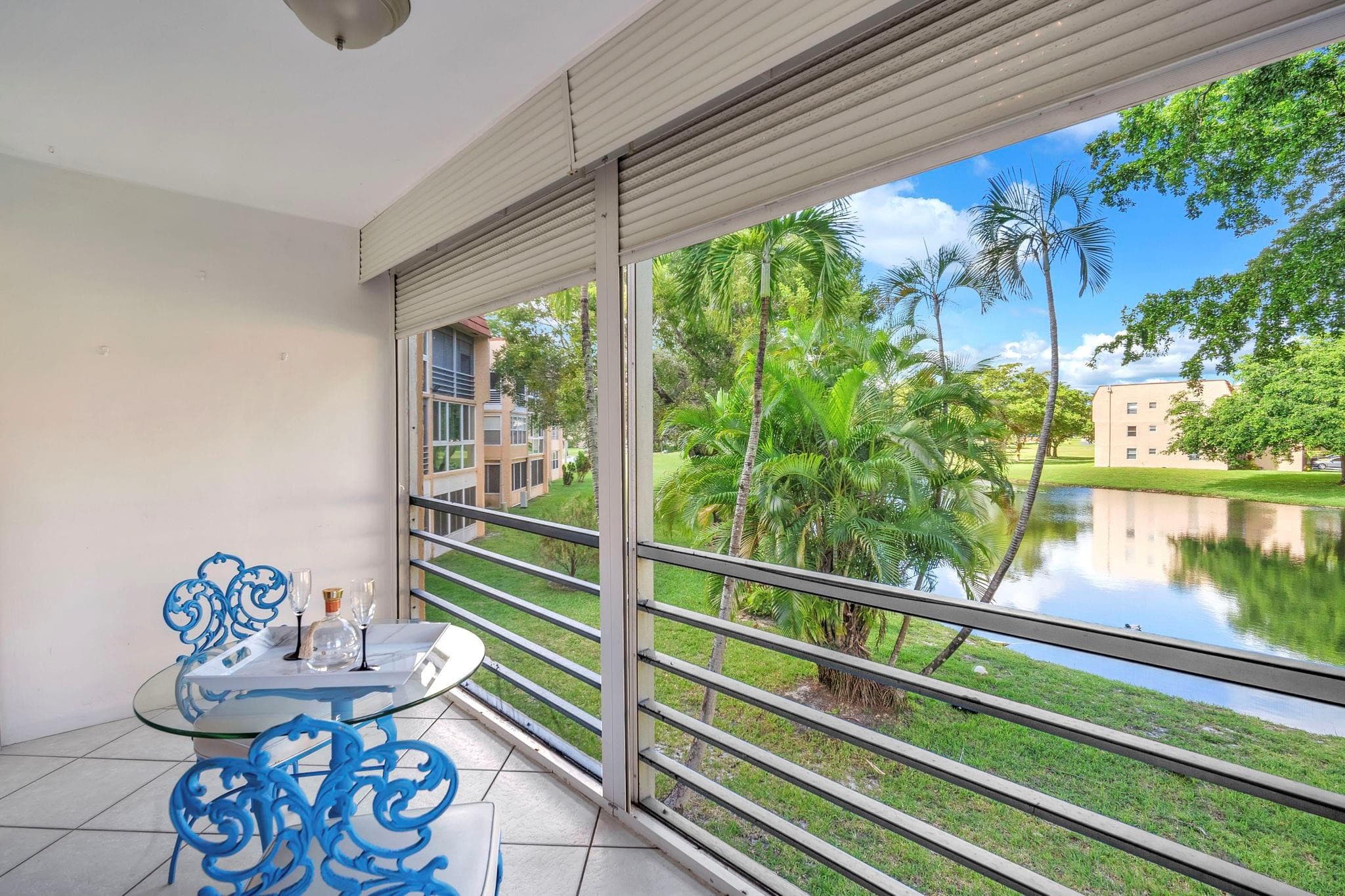 9301 Sunrise Lakes Boulevard 207, Sunrise, FL 33322 — photo 4 of 43