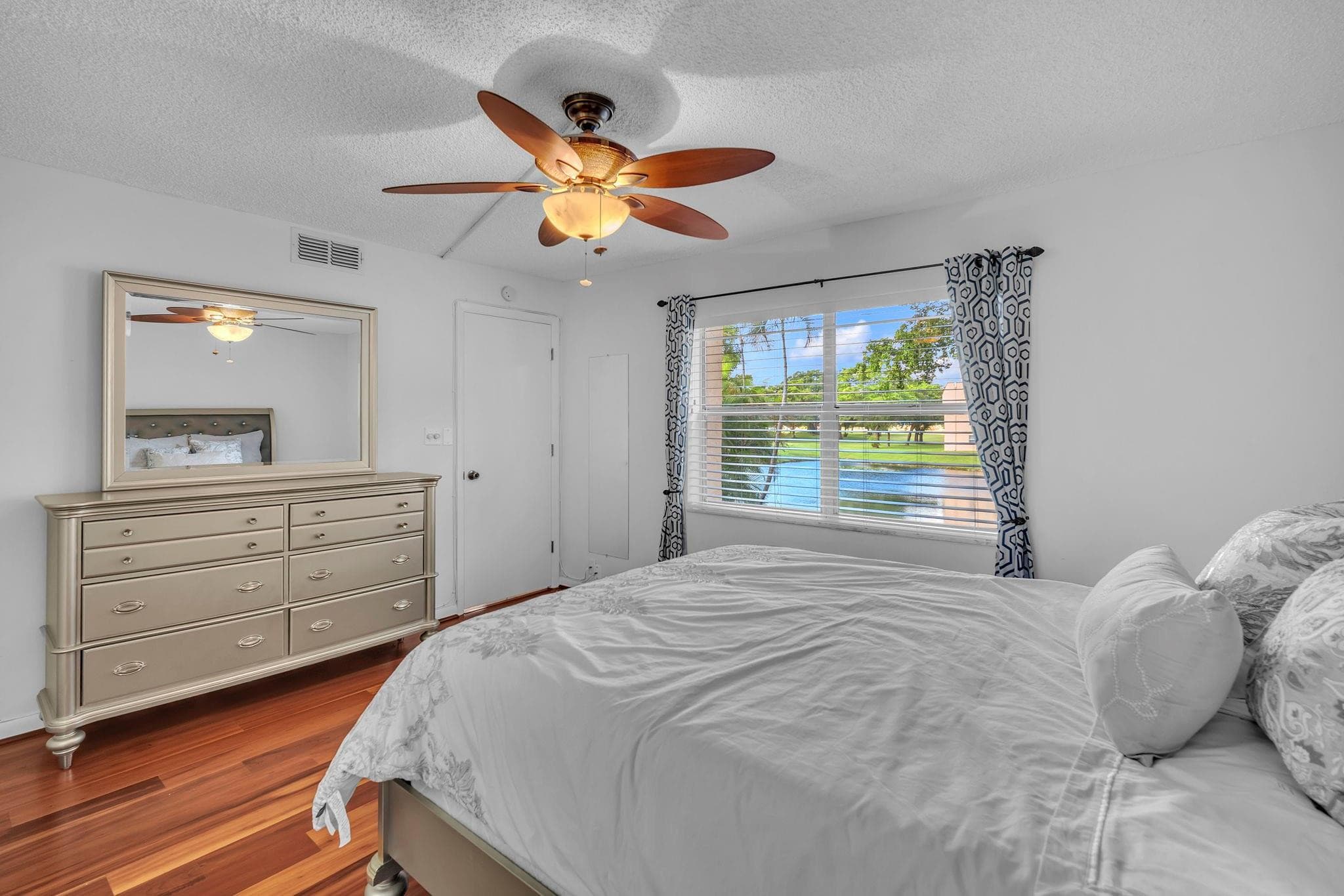 9301 Sunrise Lakes Boulevard 207, Sunrise, FL 33322 — photo 21 of 43