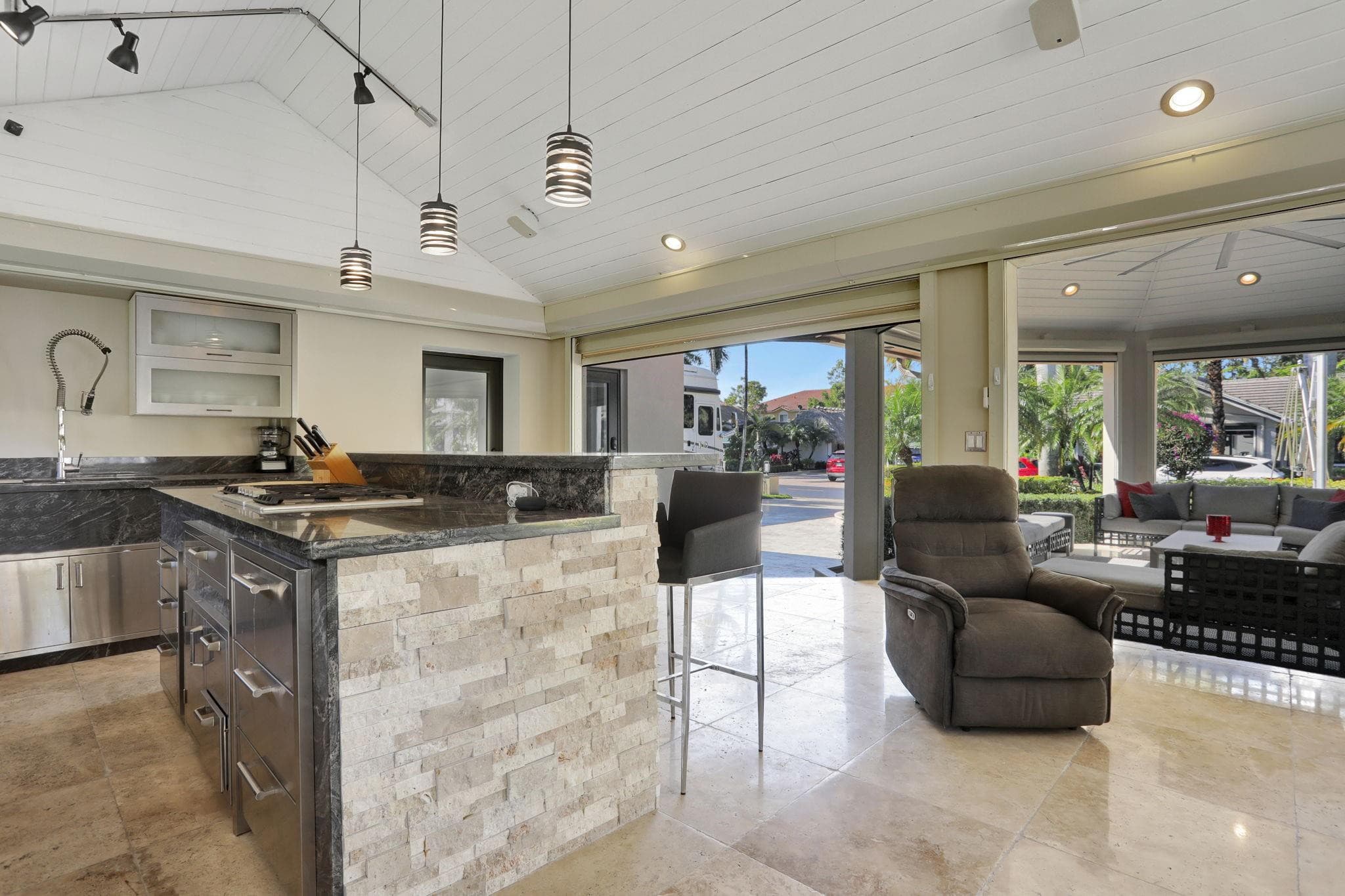 431 S Cortez Drive 431, Margate, FL 33068 — photo 9 of 35