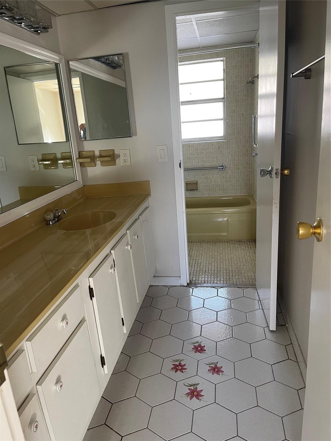 1005 Country Club Drive 205, Margate, FL 33063 — photo 5 of 57