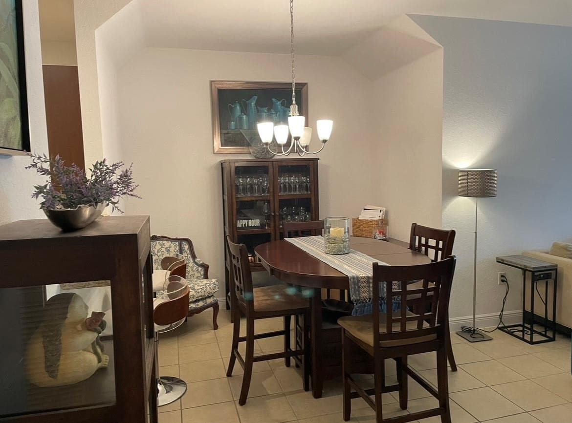817 SW 147th Avenue 817, Pembroke Pines, FL 33027 — photo 11 of 38