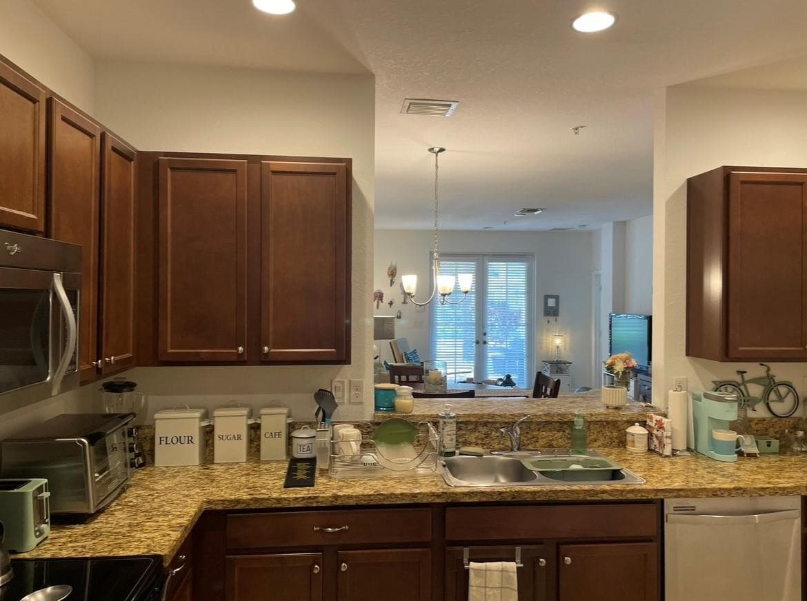 817 SW 147th Avenue 817, Pembroke Pines, FL 33027 — photo 16 of 38