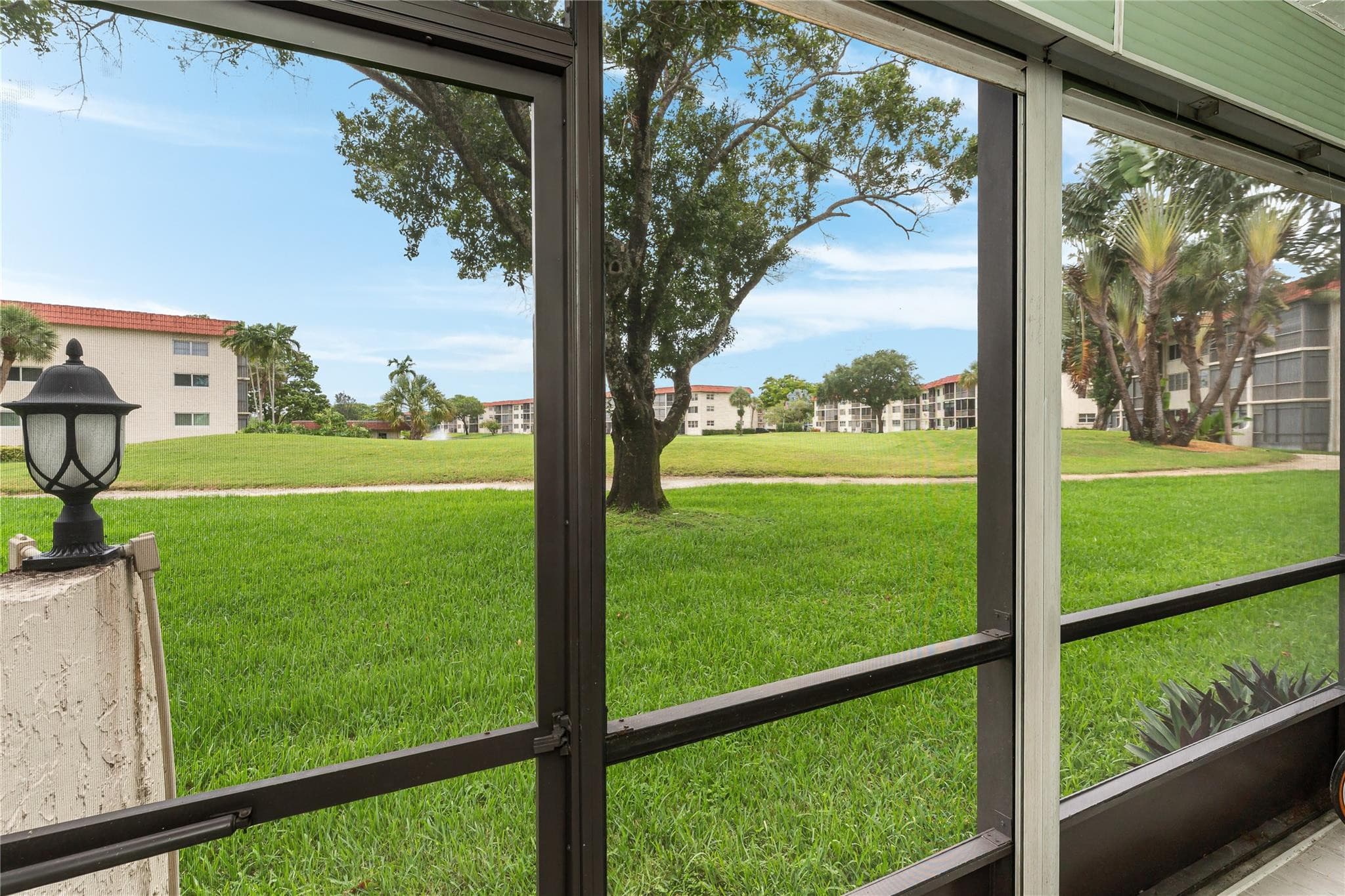 411 S Hollybrook Drive 109, Pembroke Pines, FL 33025 — photo 23 of 61