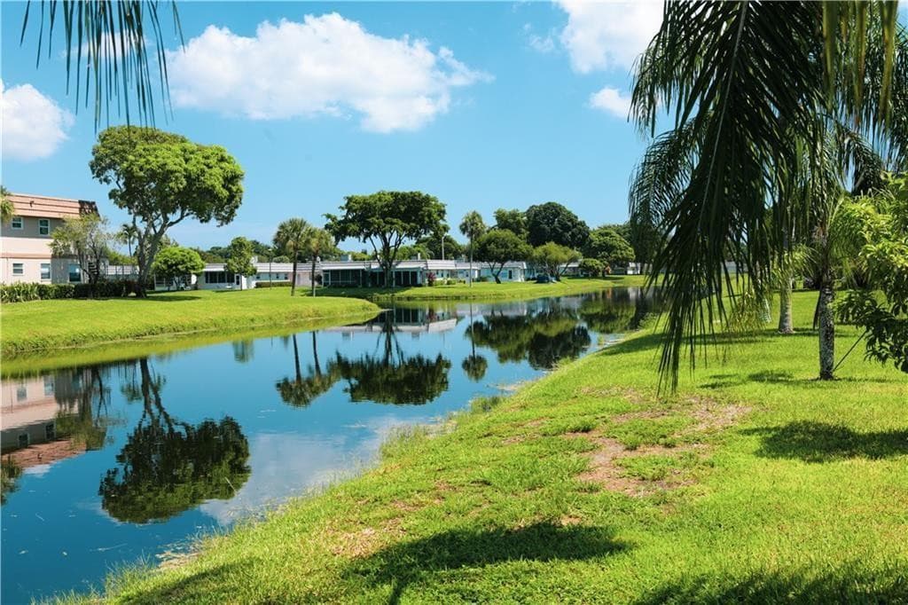 286 Monaco F F, Delray Beach, FL 33446 — photo 3 of 22