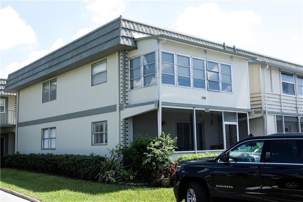 286 Monaco F F, Delray Beach, FL 33446 — photo 4 of 22