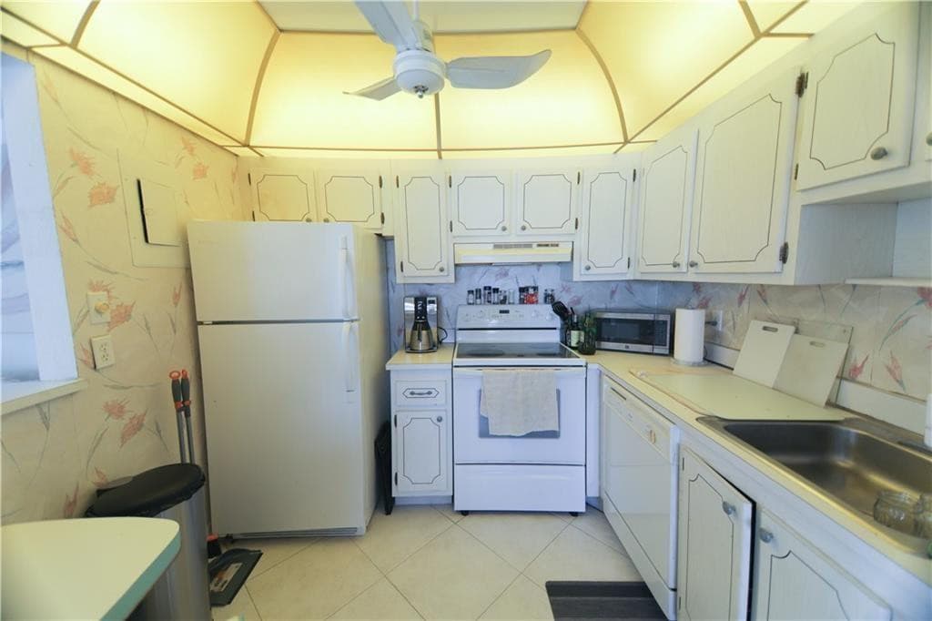 286 Monaco F F, Delray Beach, FL 33446 — photo 9 of 22