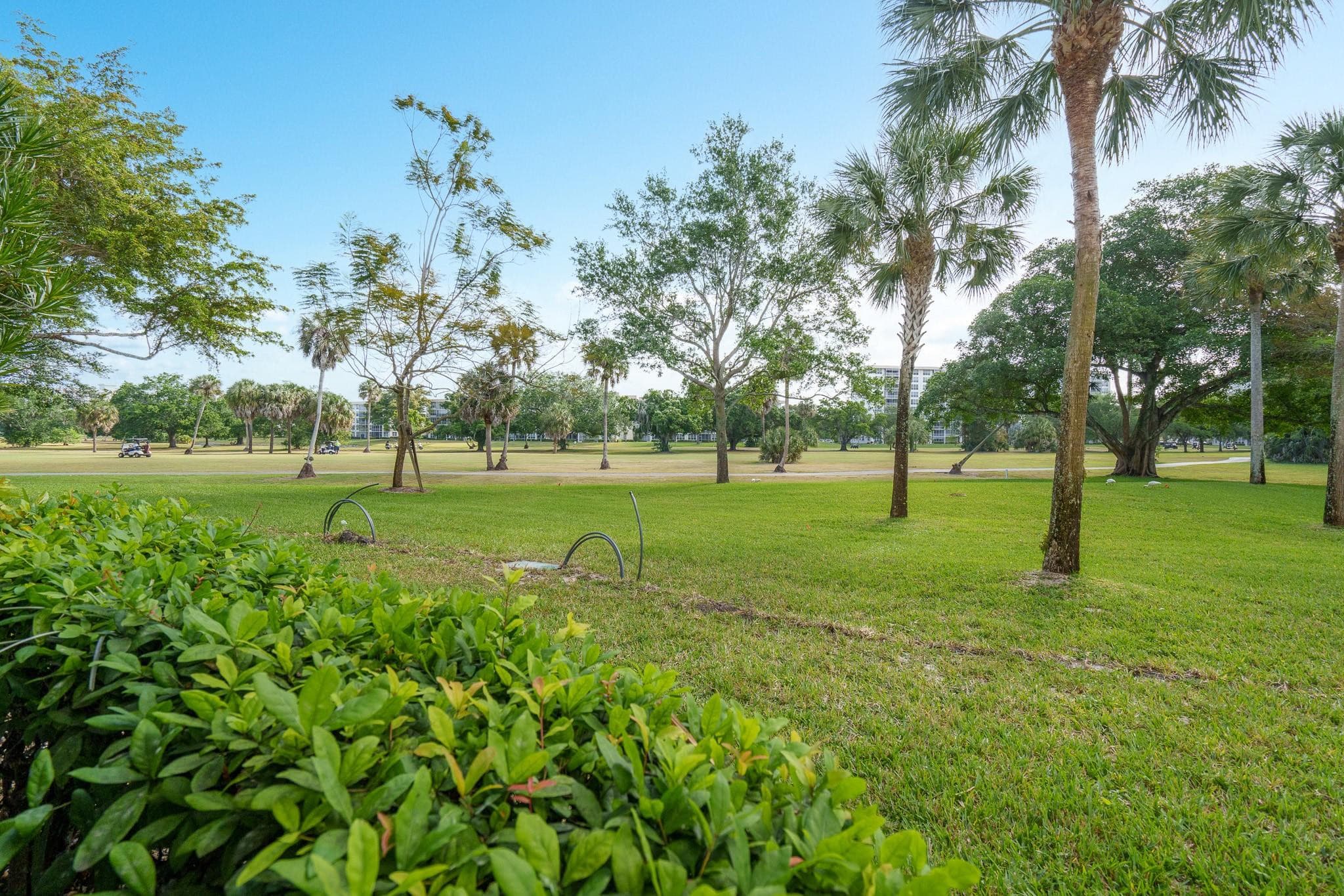 3800 Oaks Clubhouse Drive 110, Pompano Beach, FL 33069 — photo 5 of 57