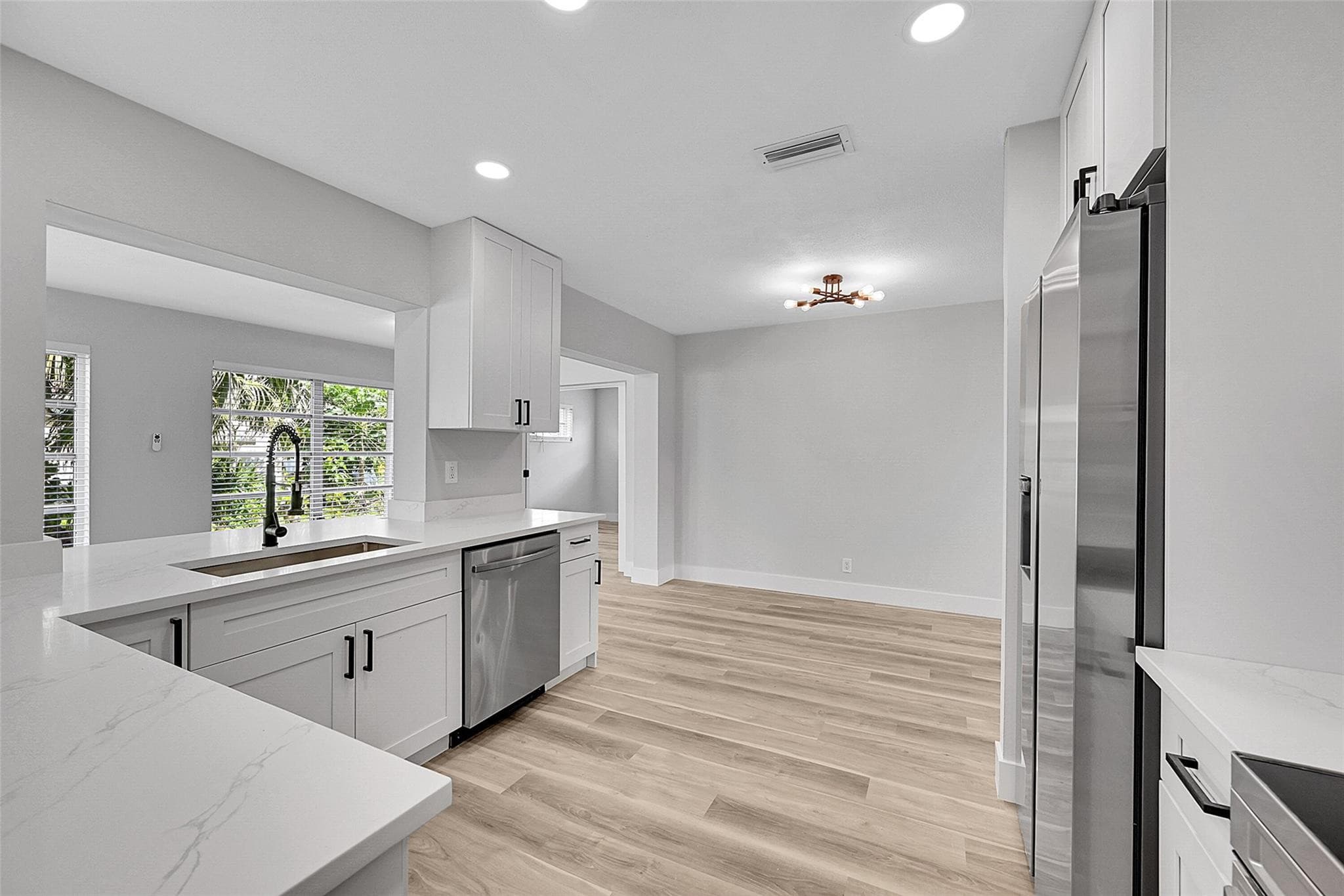 6925 NW 11th Street, Margate, FL 33063 — photo 13 of 35