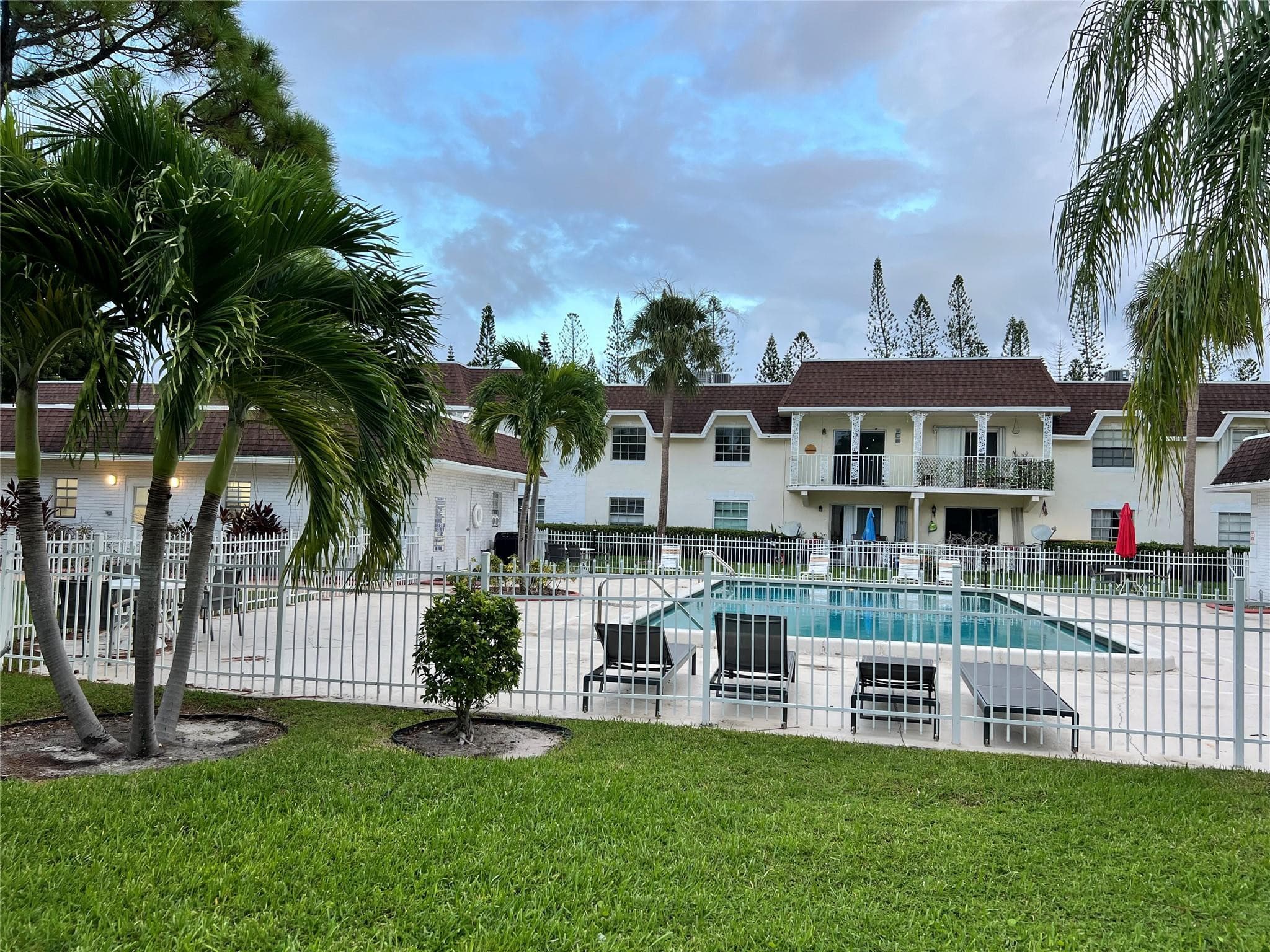 708 SE 2nd Avenue 428, Deerfield Beach, FL 33441 — photo 35 of 37