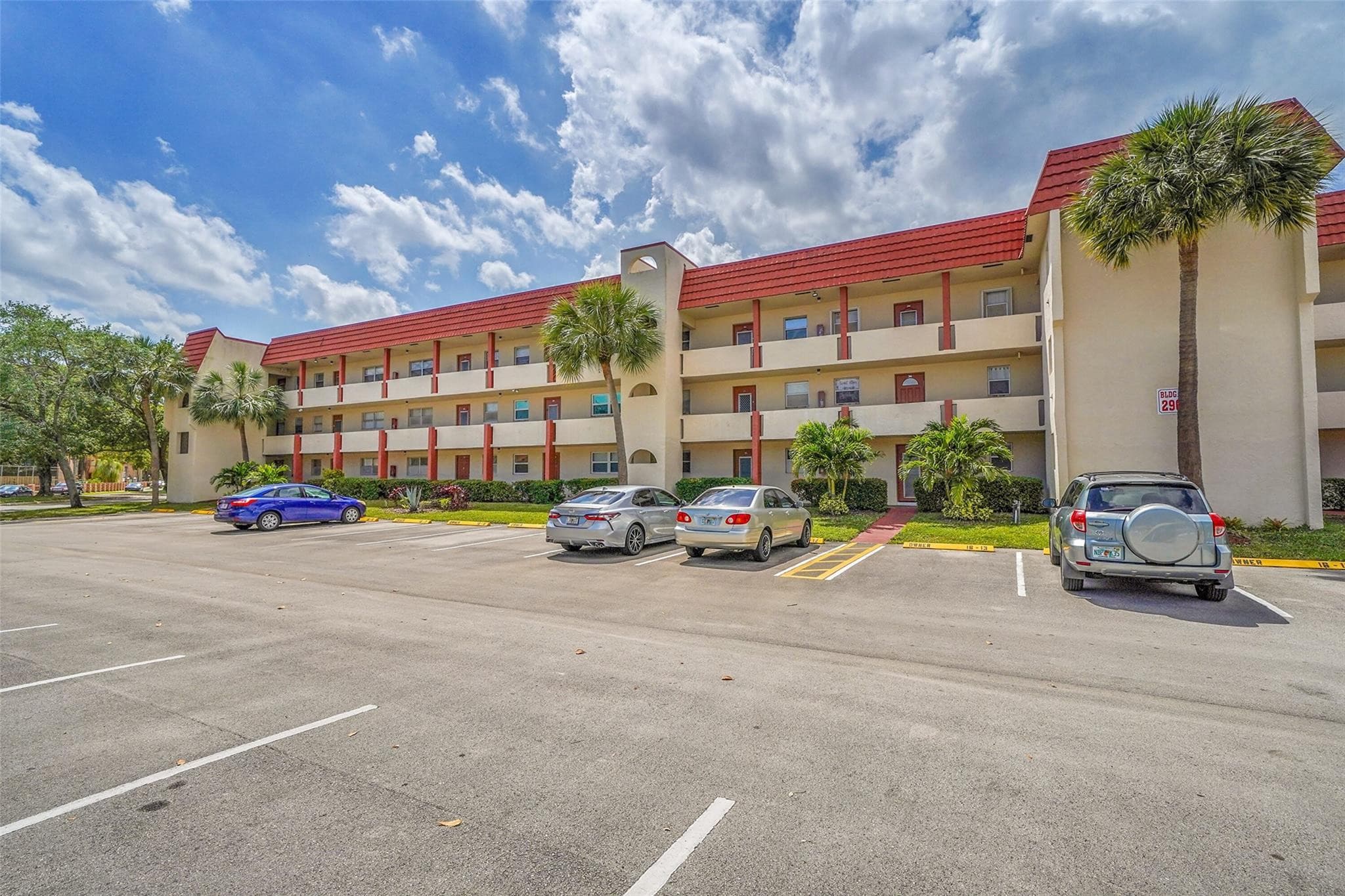 2901 Sunrise Lakes Drive 101, Fort Lauderdale, FL 33322 — photo 1 of 34
