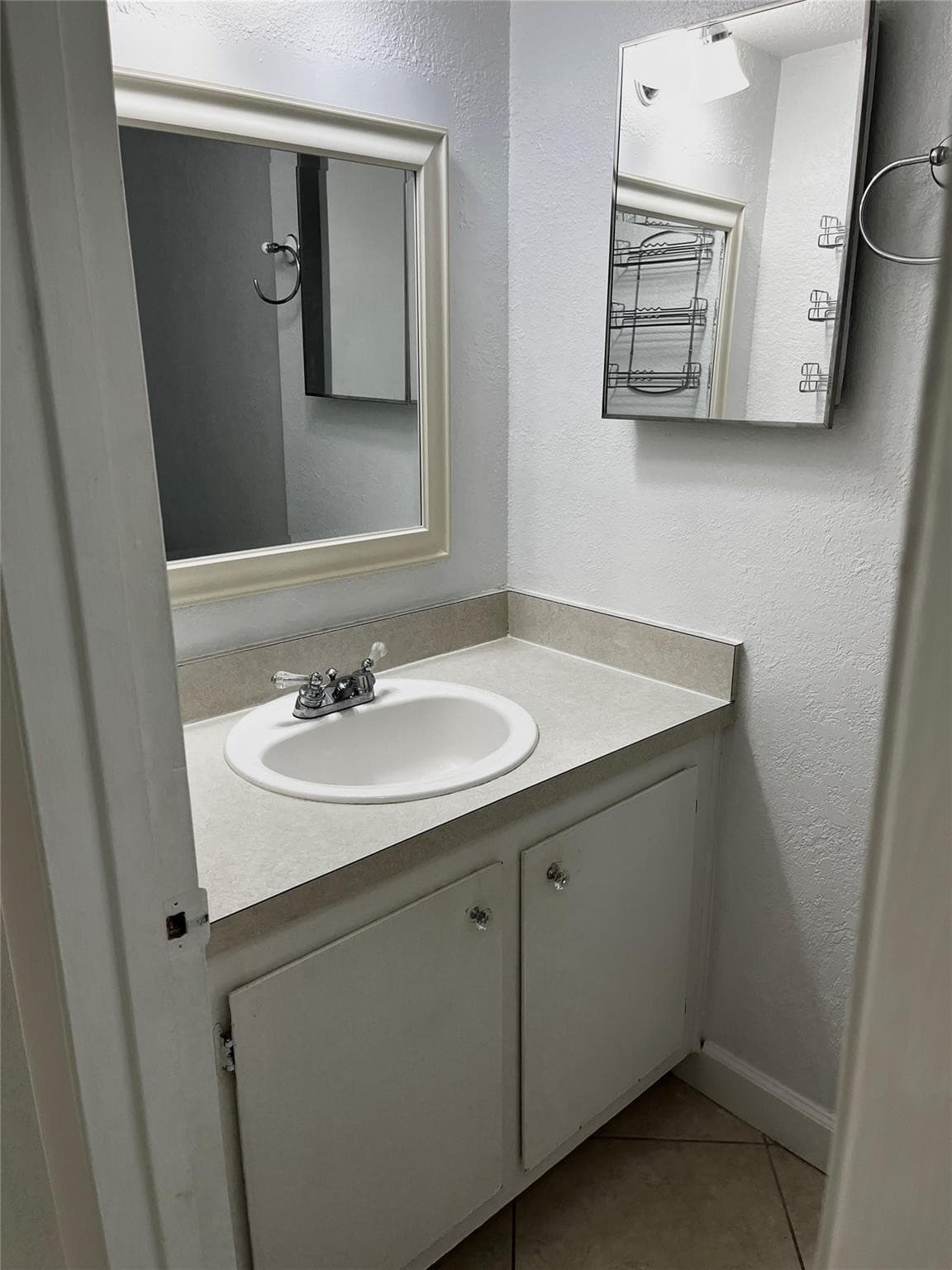 8149 Lagos De Campo Boulevard B-1, Fort Lauderdale, FL 33321 — photo 3 of 44