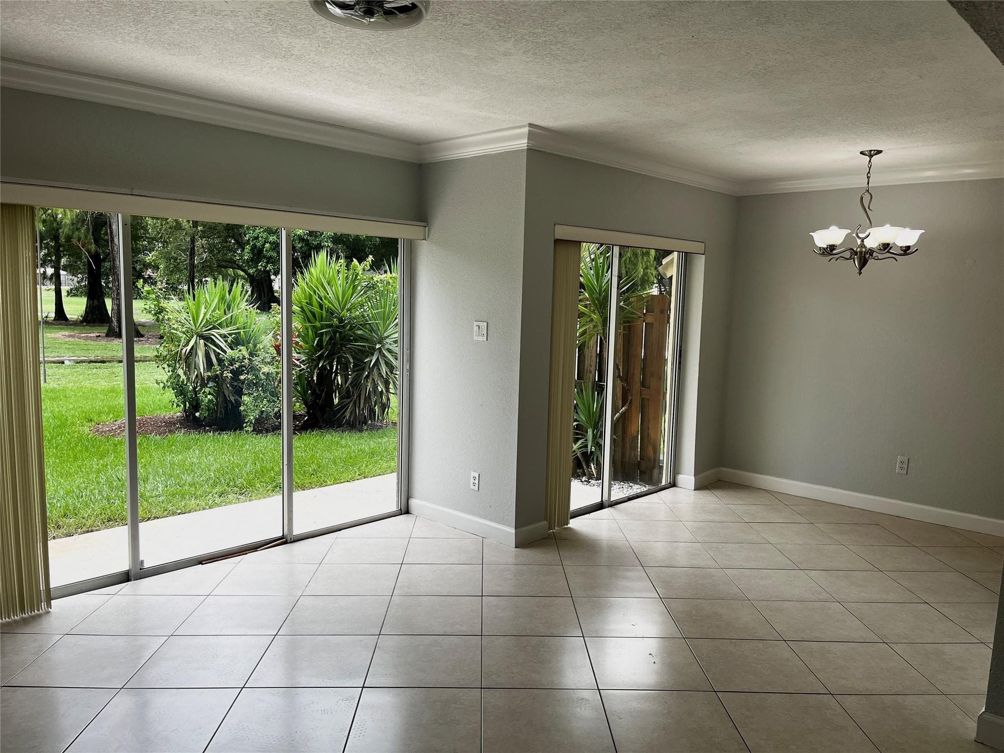 8149 Lagos De Campo Boulevard B-1, Fort Lauderdale, FL 33321 — photo 6 of 44