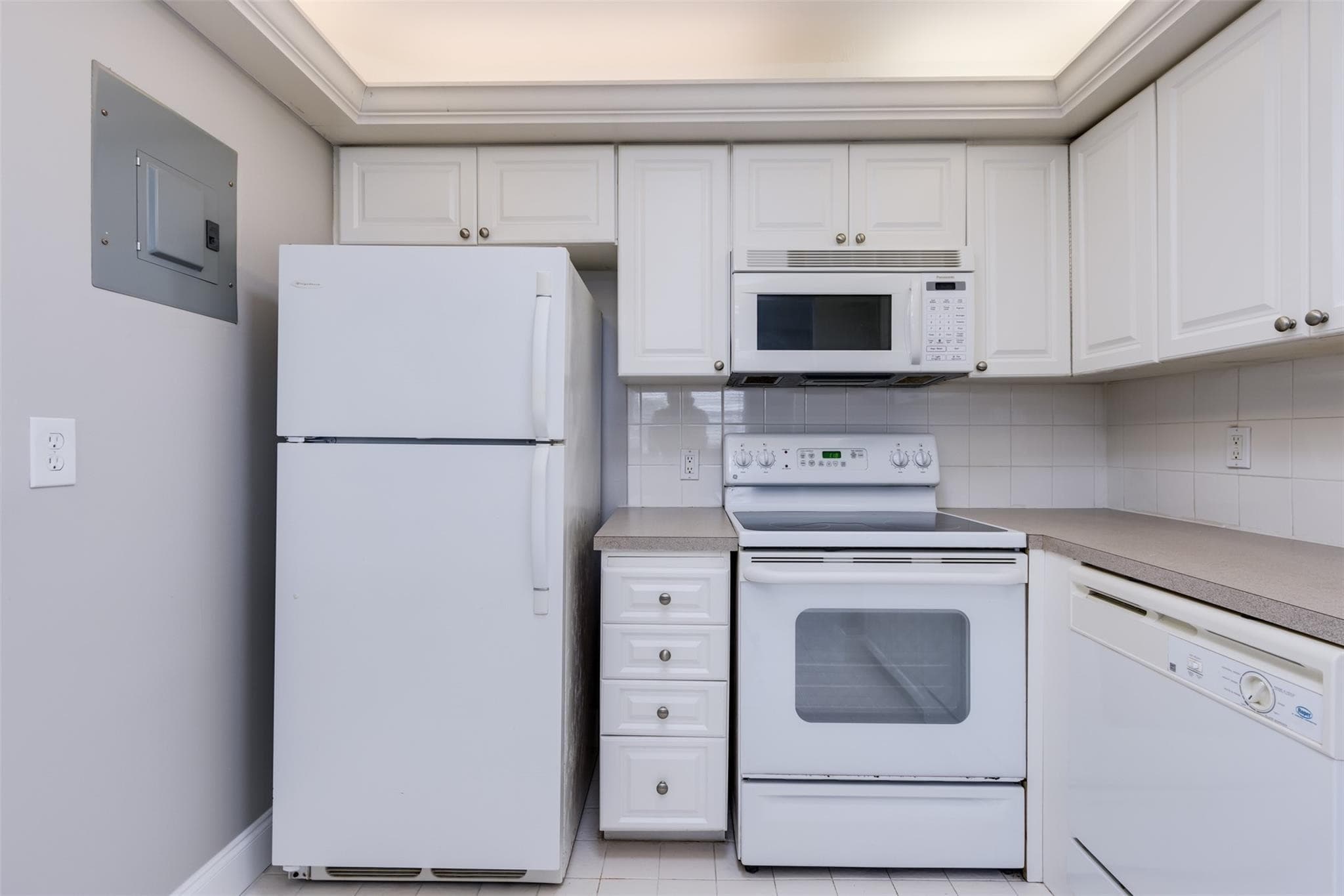 346 Monaco H 346, Delray Beach, FL 33446 — photo 8 of 33