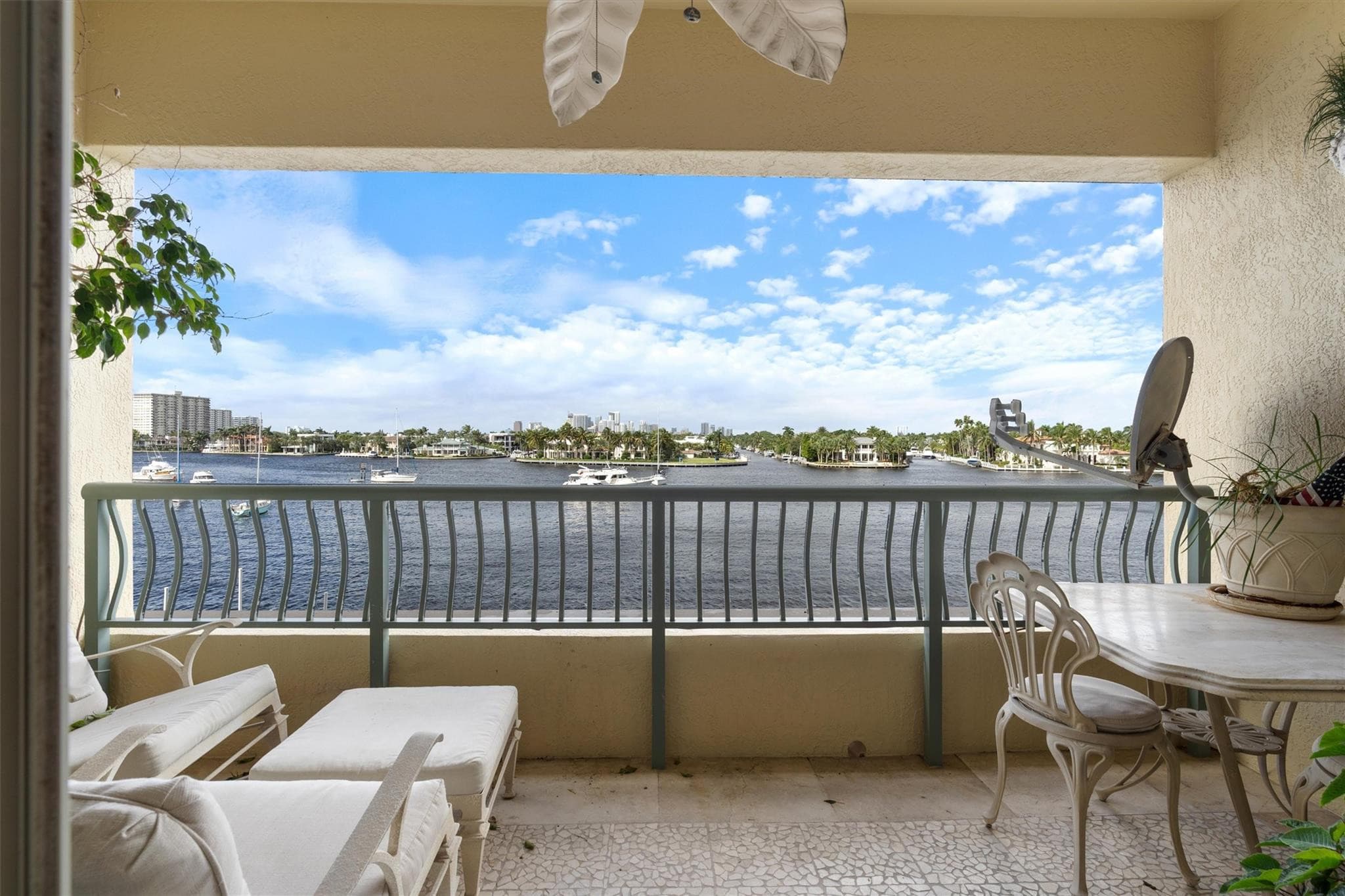 209 N Birch Road 401, Fort Lauderdale, FL 33304 — photo 5 of 40