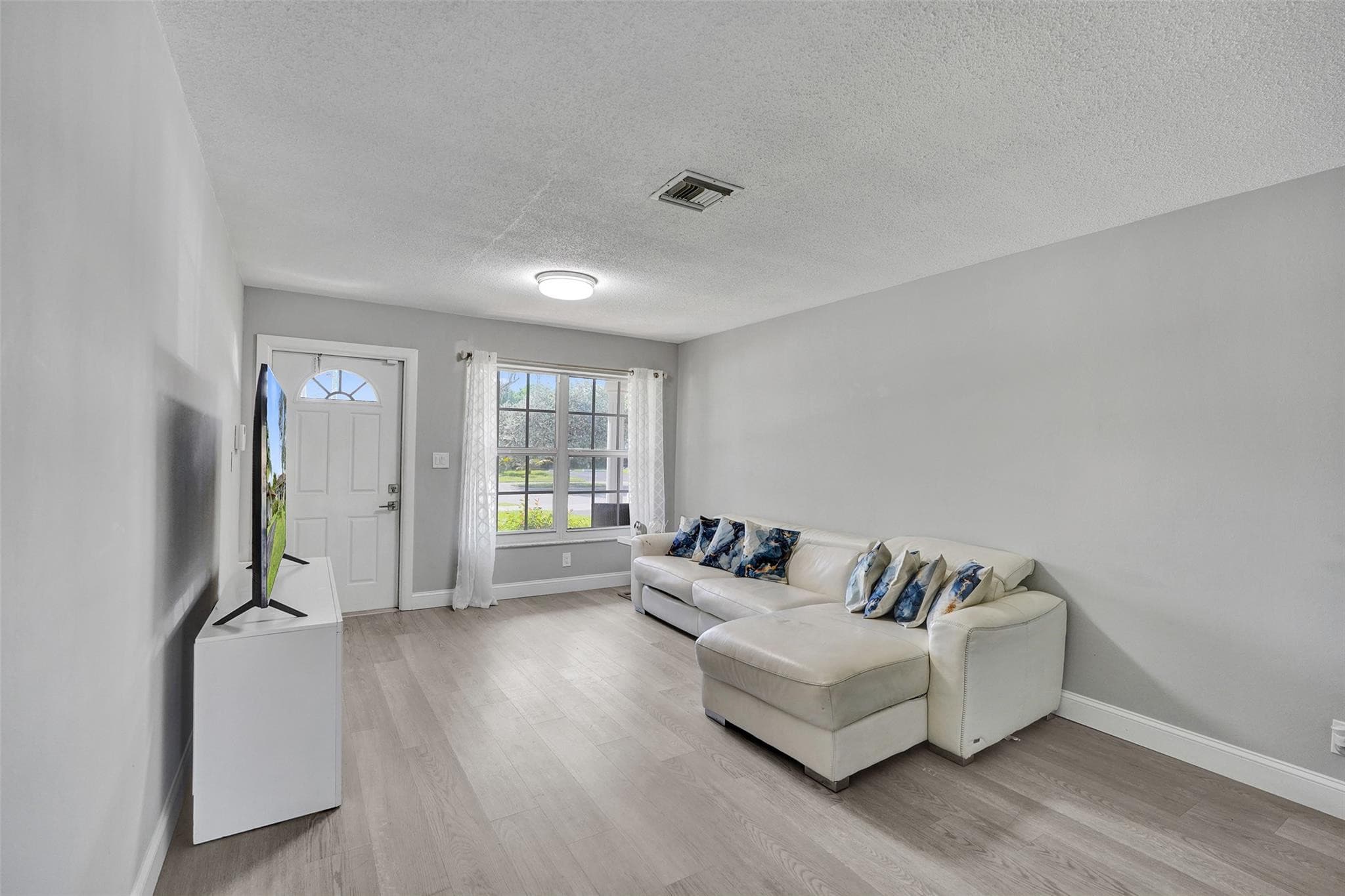 4017 Woodside Drive, Coral Springs, FL 33065 — photo 4 of 37
