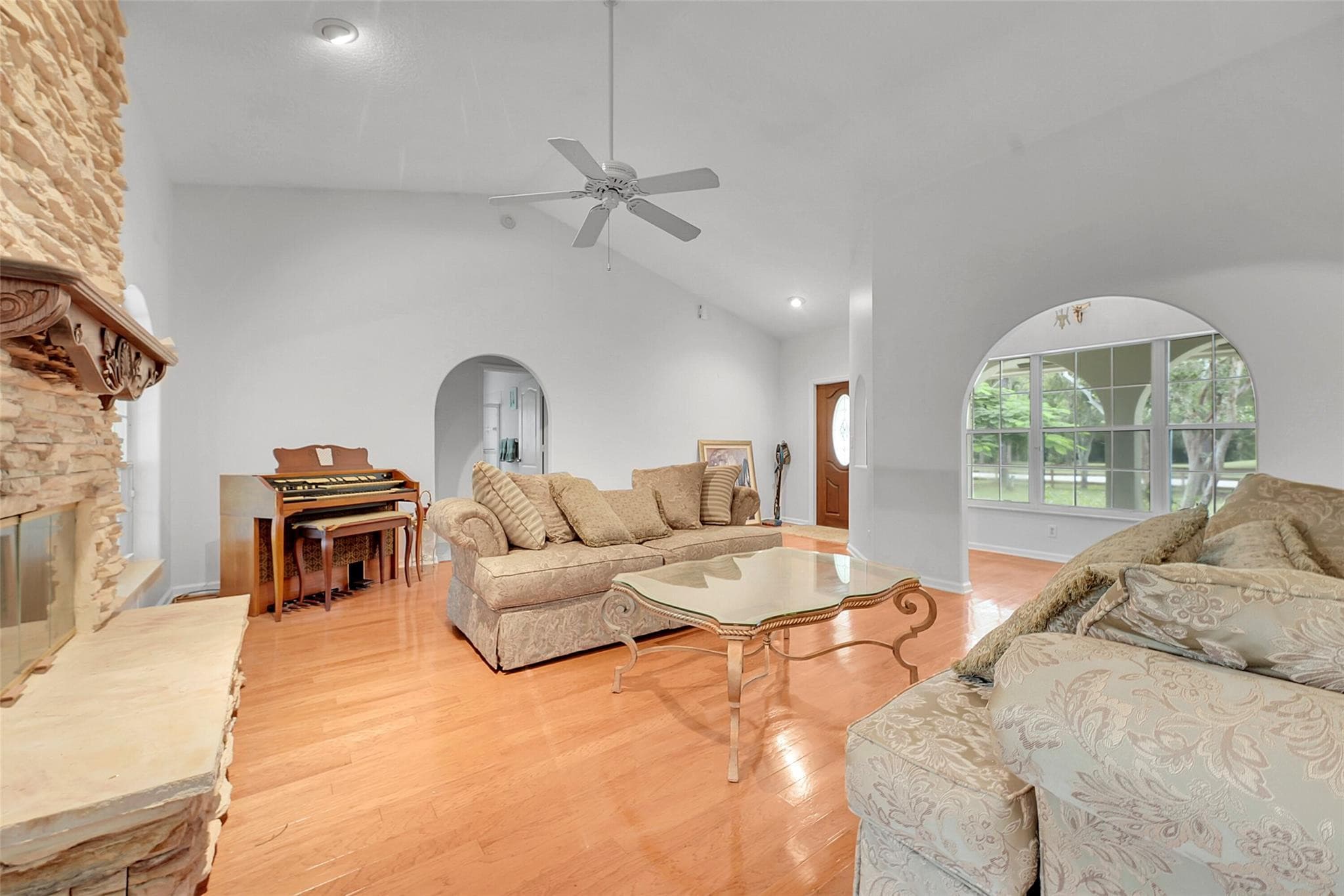 18392 N 48th Avenue, Loxahatchee, FL 33470 — photo 6 of 40