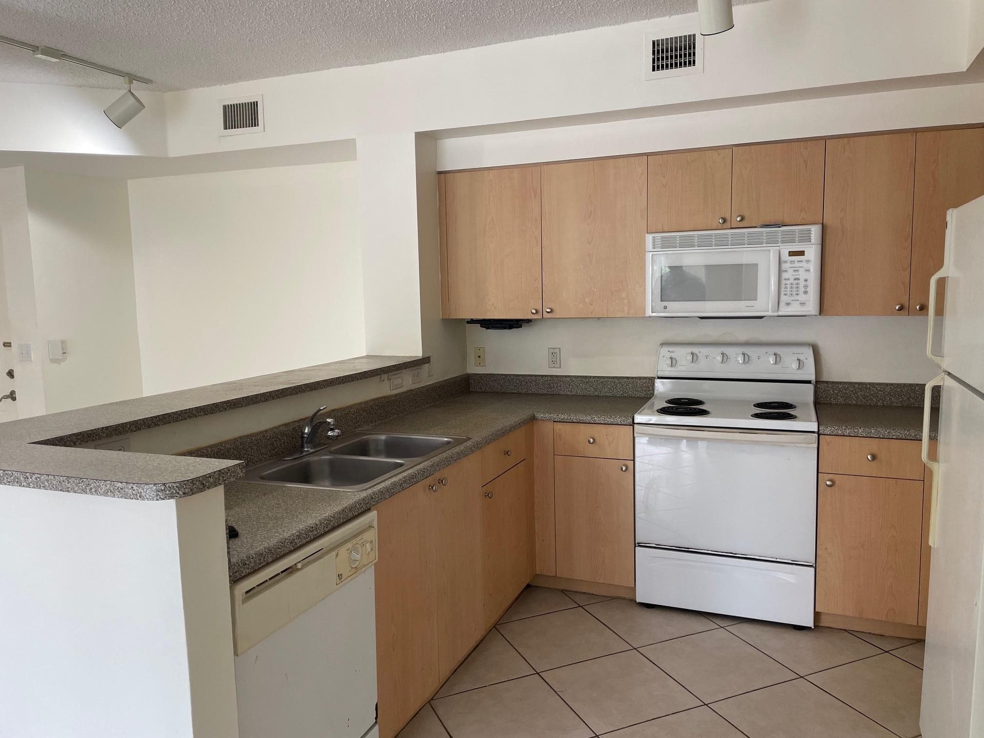 8010 N Nob Hill Road 205, Tamarac, FL 33321 — photo 3 of 14