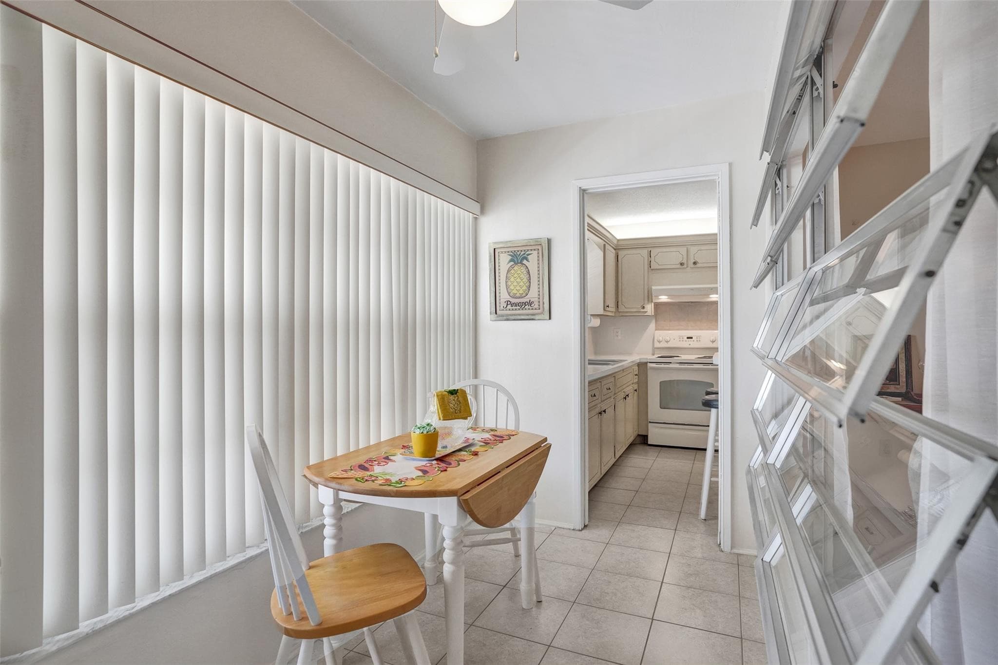 1300 N 12th Court 4b, Hollywood, FL 33019 — photo 2 of 21