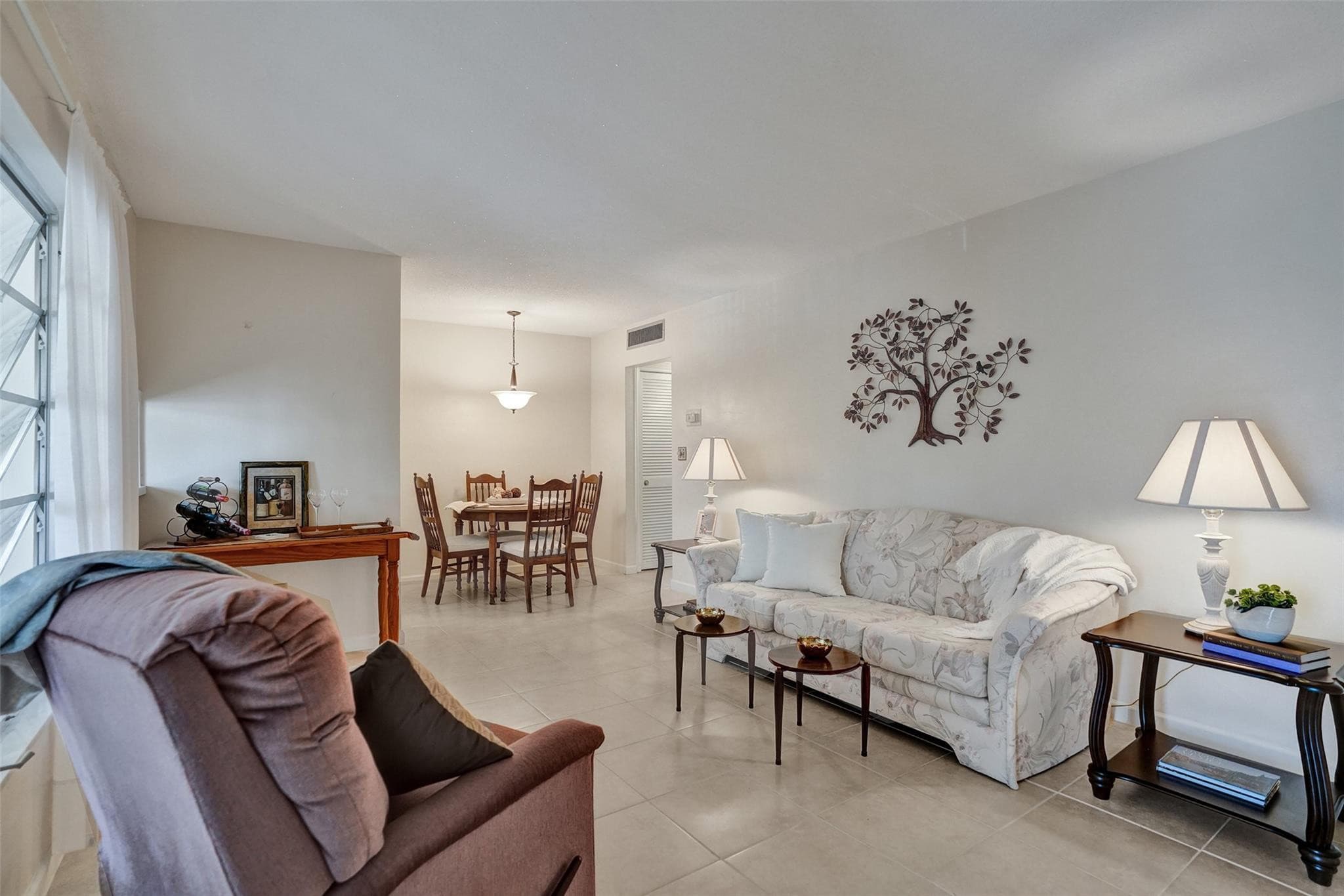 1300 N 12th Court 4b, Hollywood, FL 33019 — photo 4 of 21