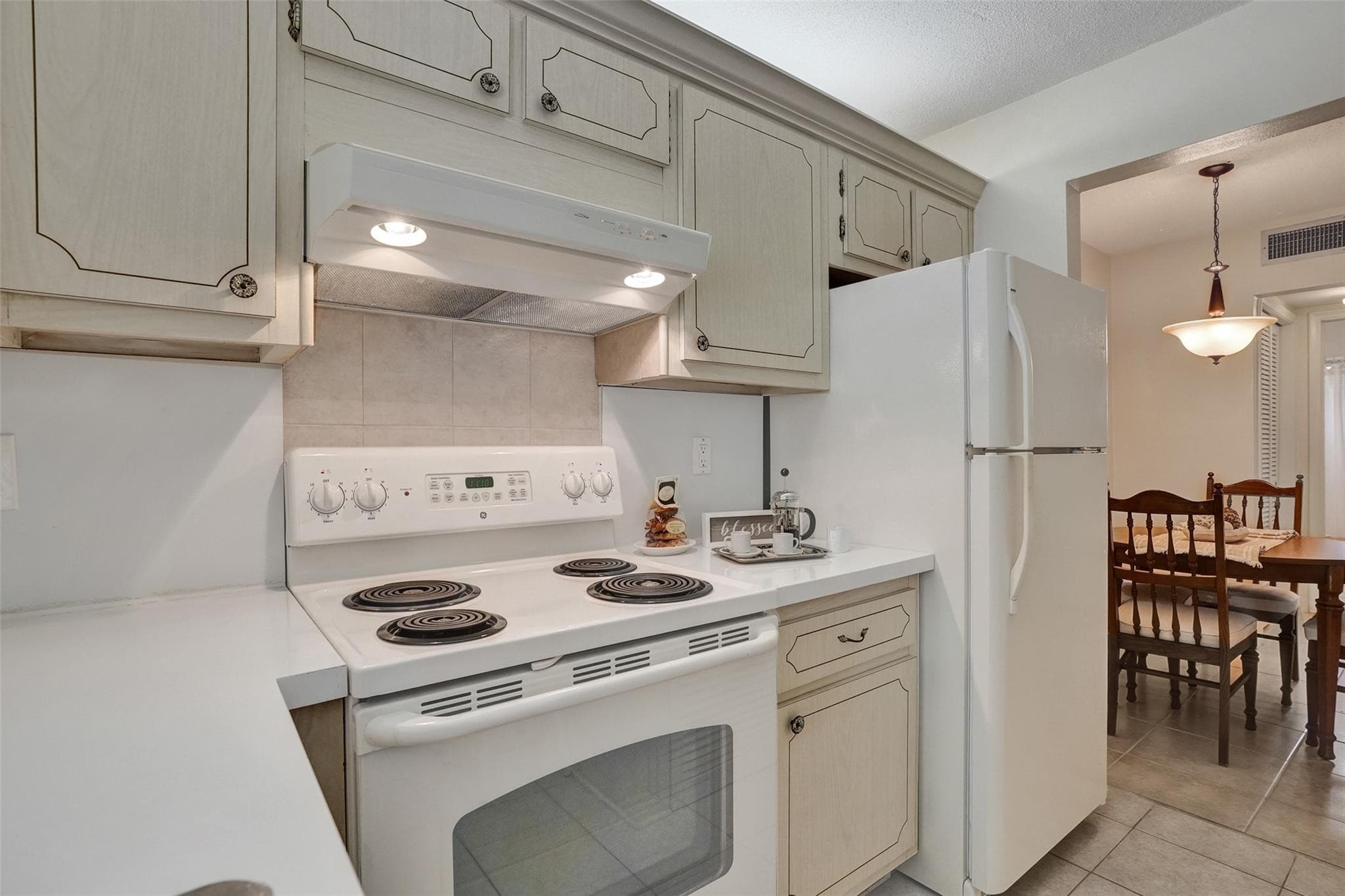 1300 N 12th Court 4b, Hollywood, FL 33019 — photo 11 of 21