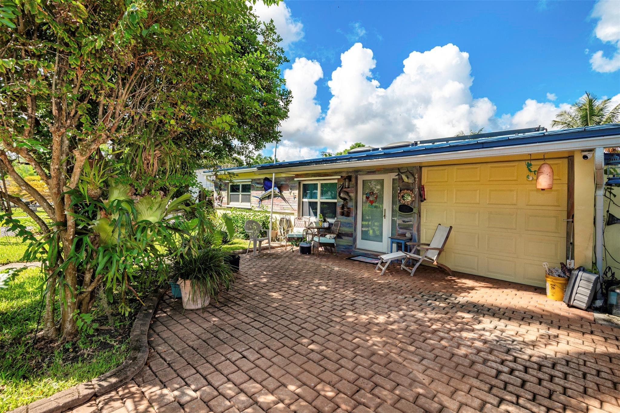 4717 SW 35th Avenue, Dania Beach, FL 33312 — photo 4 of 36