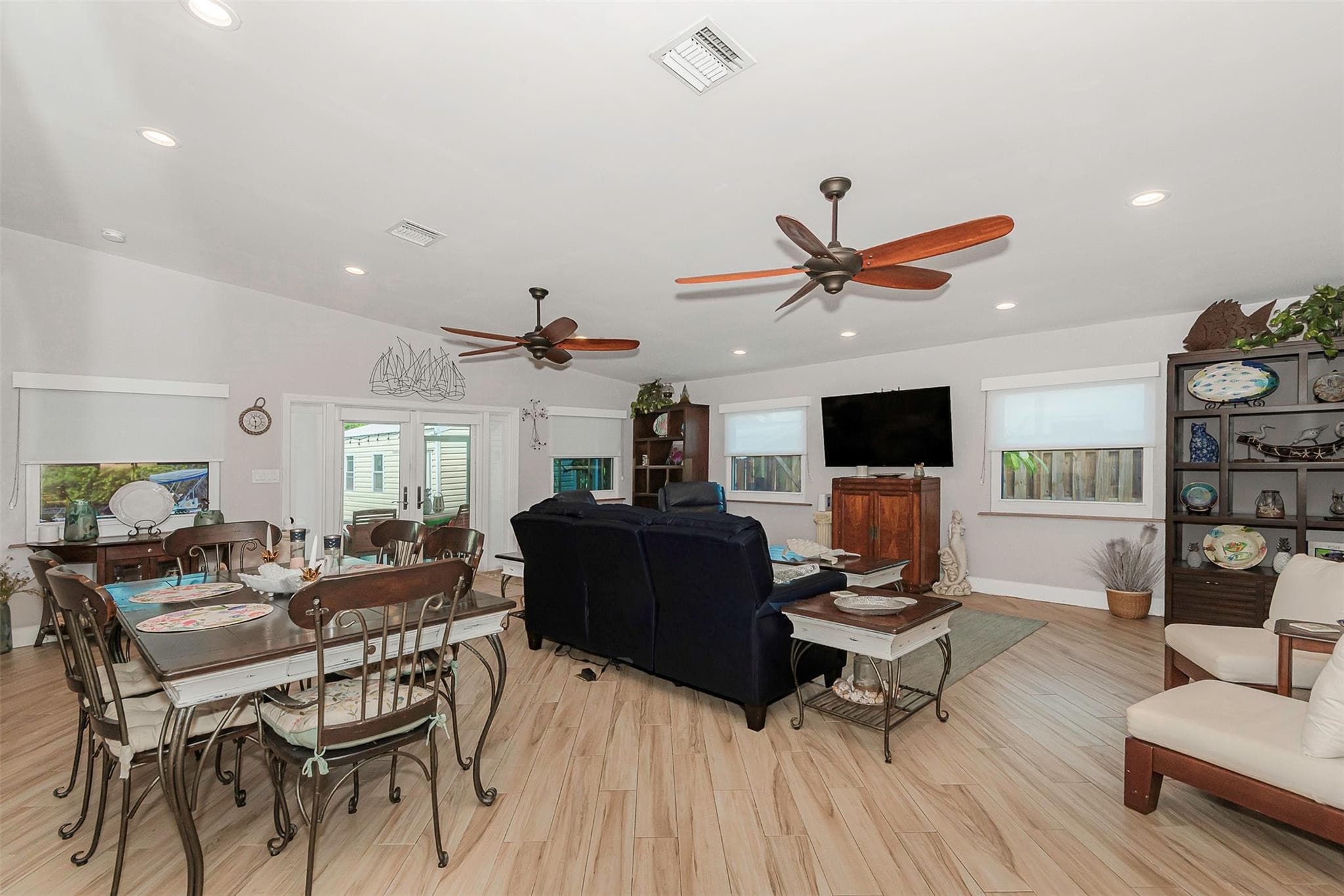 4717 SW 35th Avenue, Dania Beach, FL 33312 — photo 18 of 36