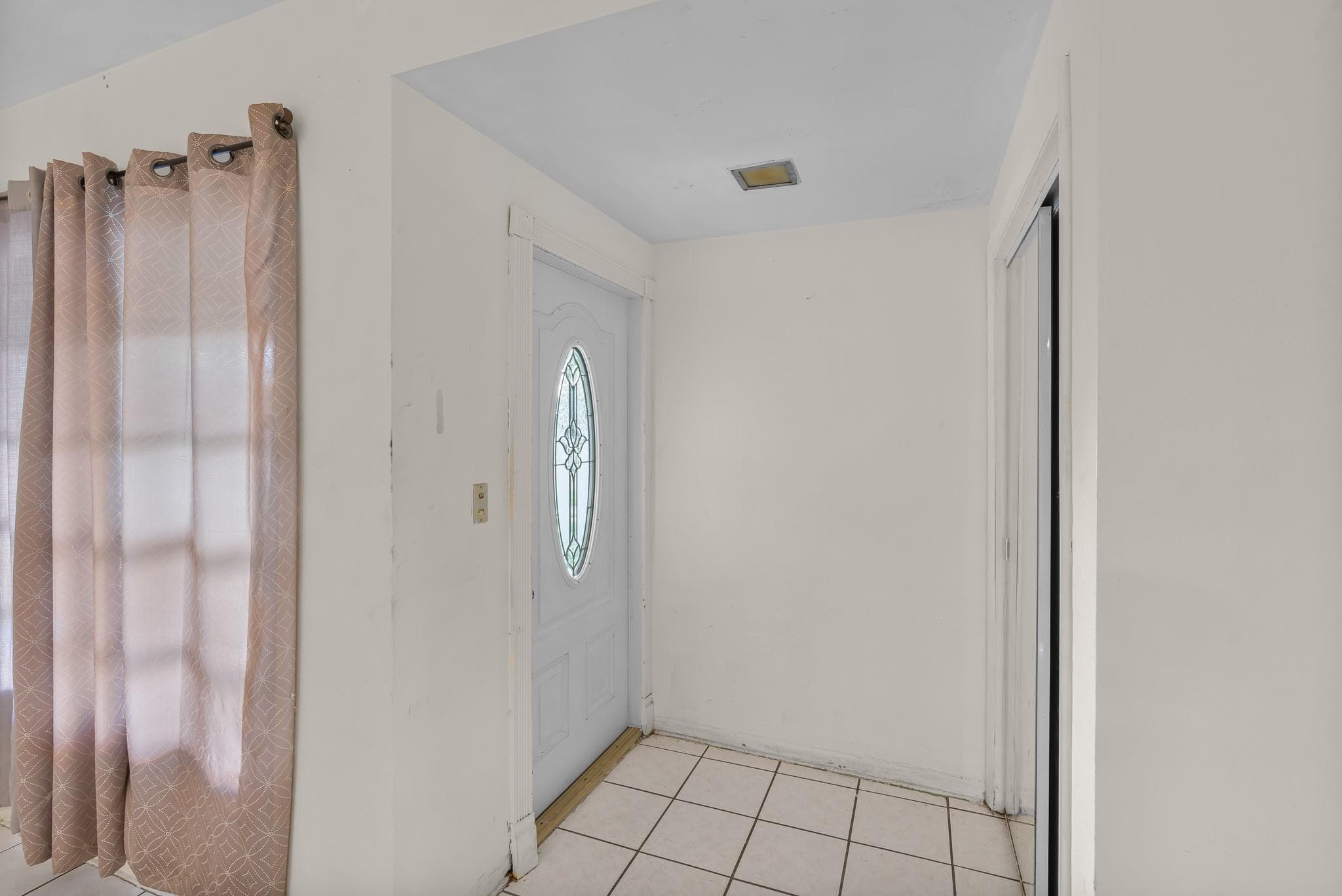 14800 NE 8th Court, Miami, FL 33161 — photo 4 of 37