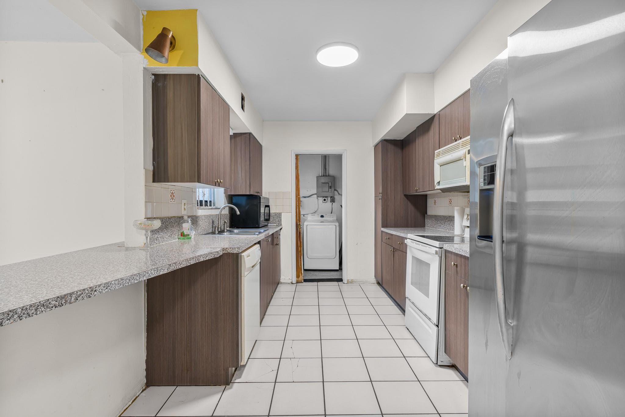 14800 NE 8th Court, Miami, FL 33161 — photo 10 of 37