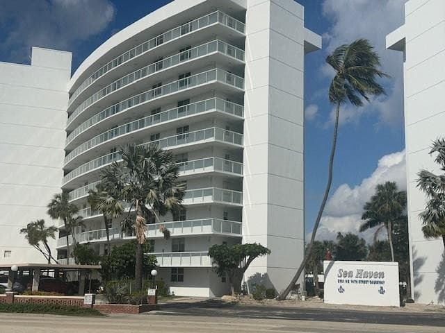 2731 NE 14th Street Causeway 103, Pompano Beach, FL 33062 — photo 2 of 22