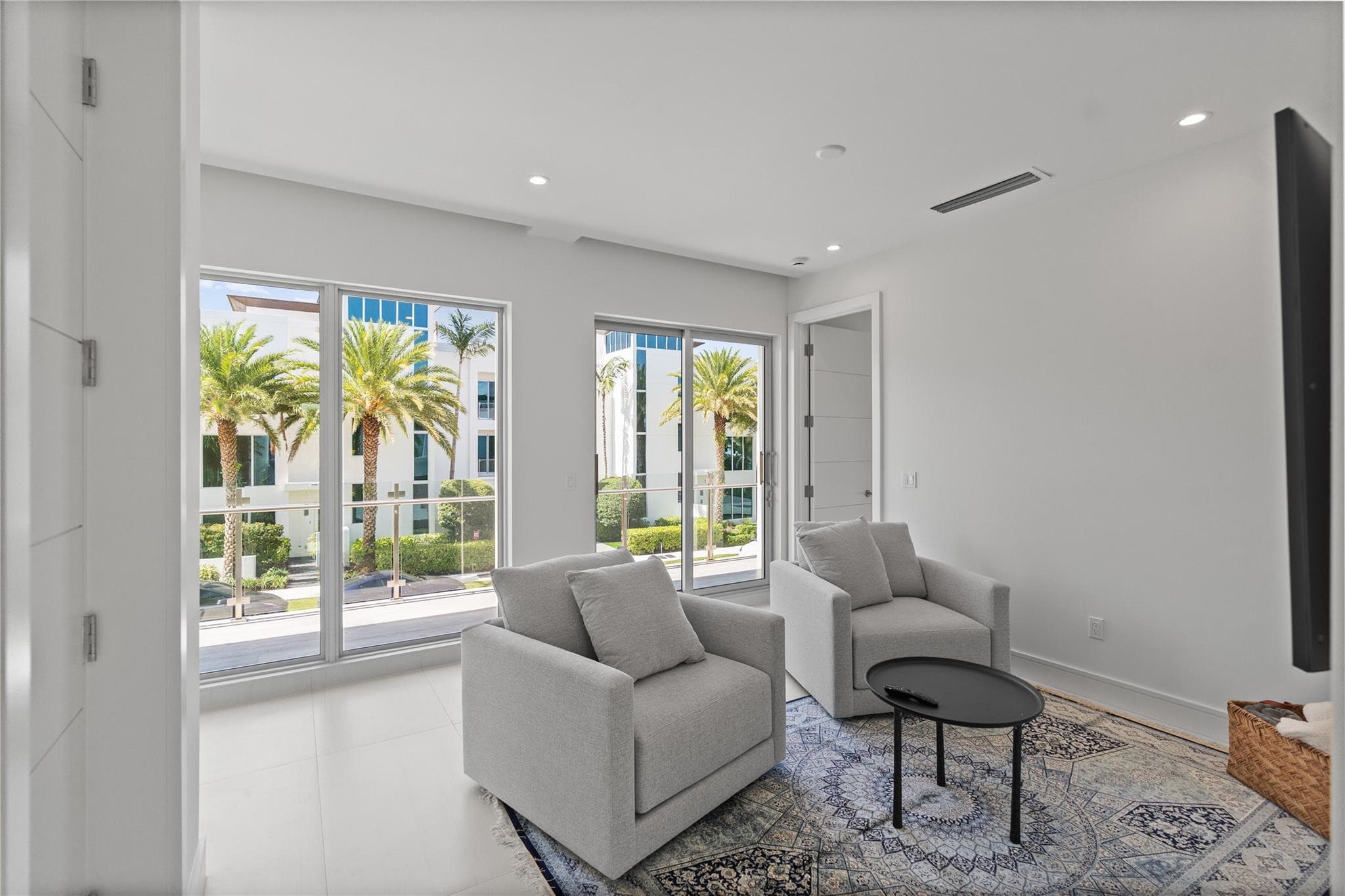 221 Shore Court 221, Lauderdale-By-The-Sea, FL 33308 — photo 45 of 88
