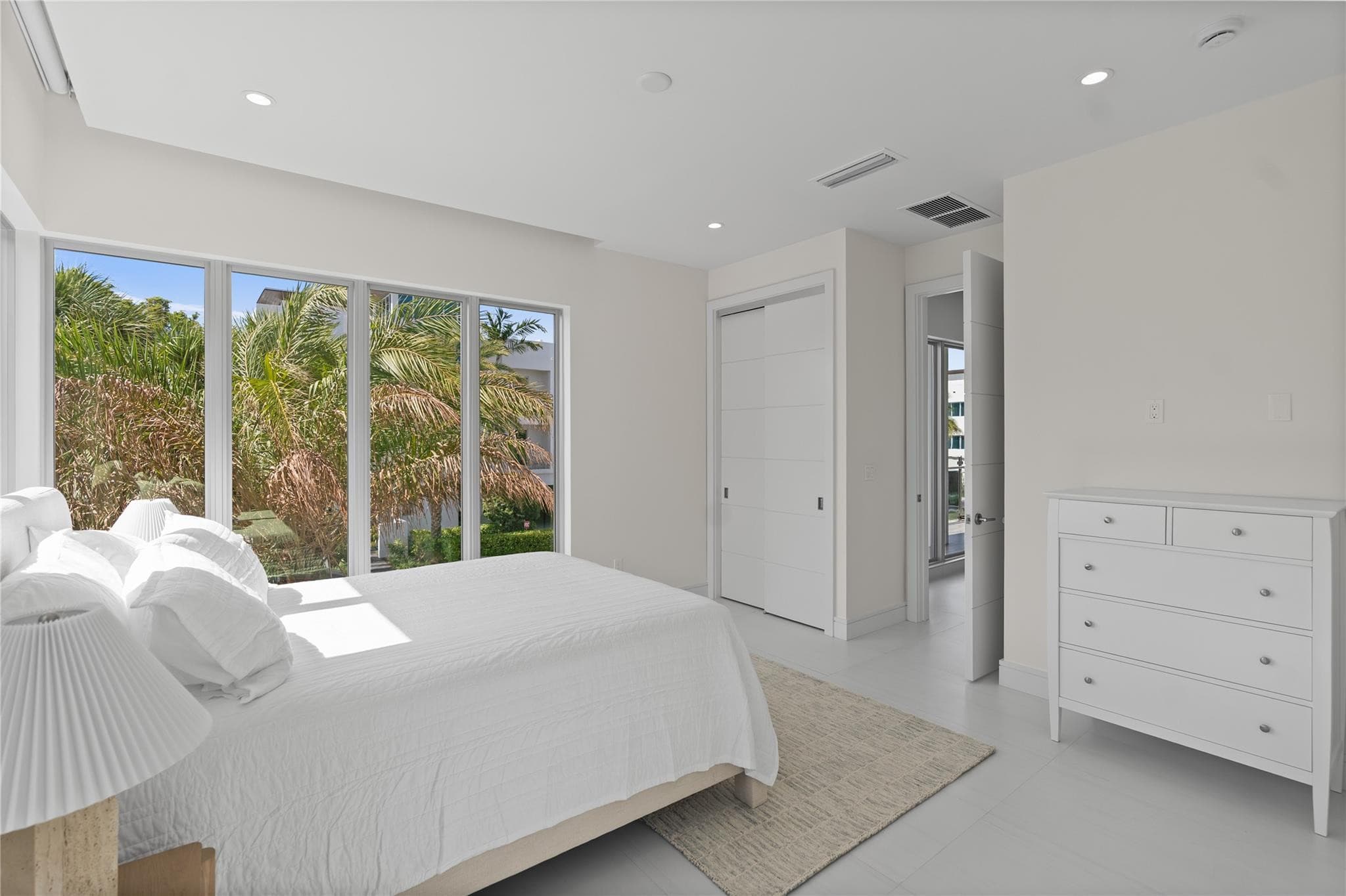 221 Shore Court 221, Lauderdale-By-The-Sea, FL 33308 — photo 47 of 88