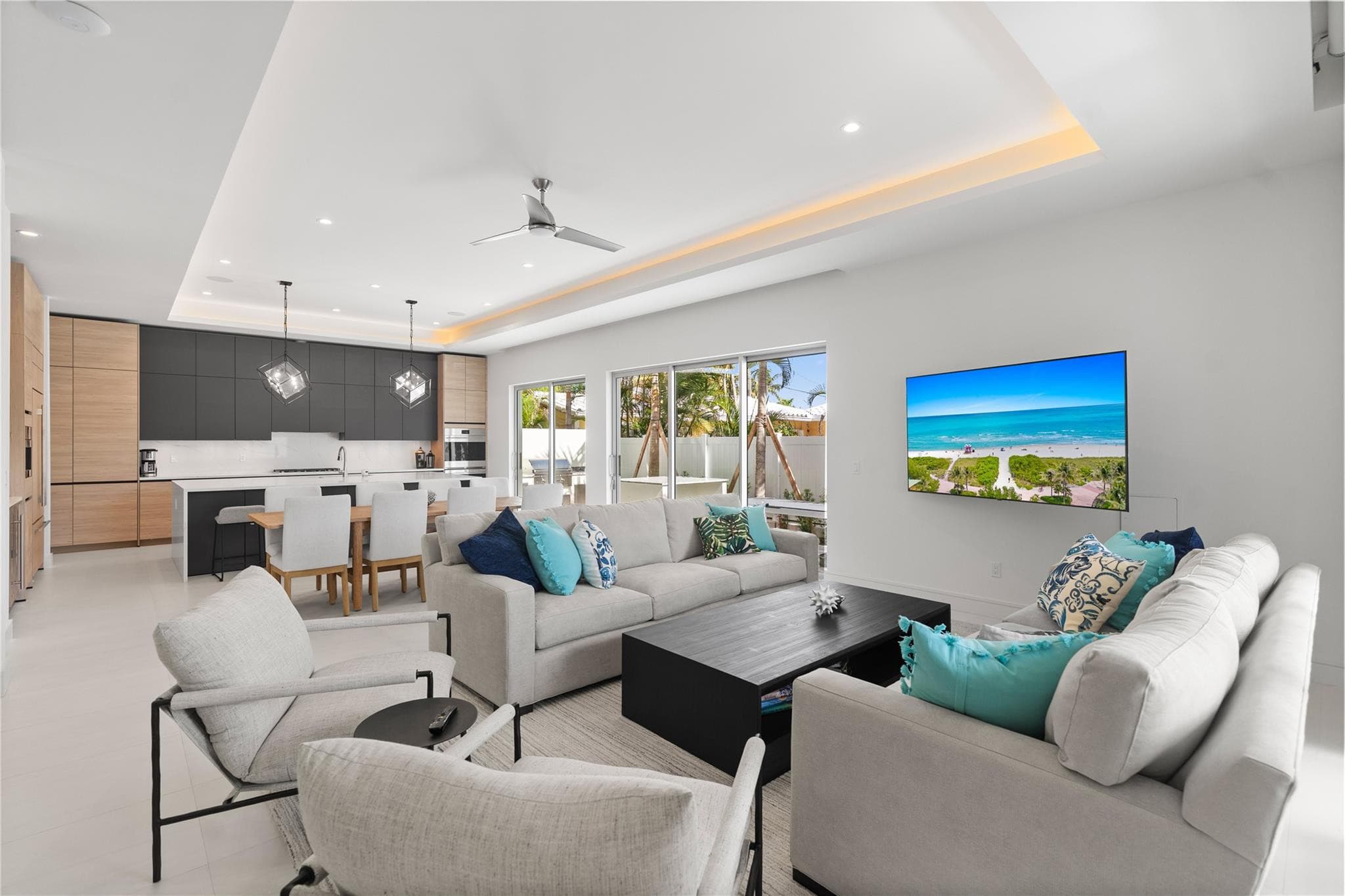 221 Shore Court 221, Lauderdale-By-The-Sea, FL 33308 — photo 17 of 88