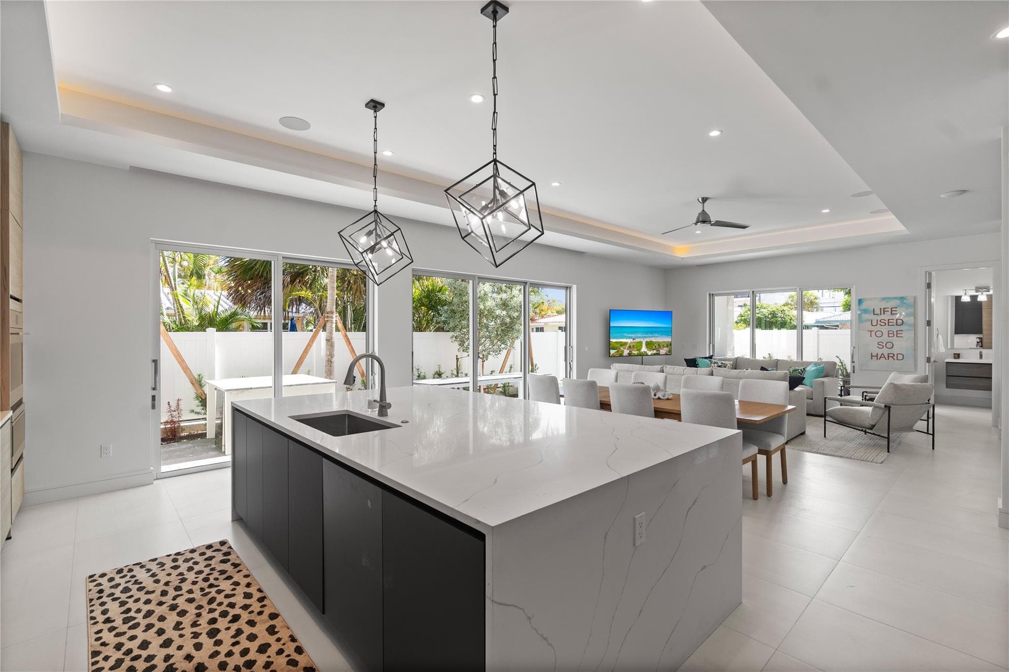 221 Shore Court 221, Lauderdale-By-The-Sea, FL 33308 — photo 21 of 88