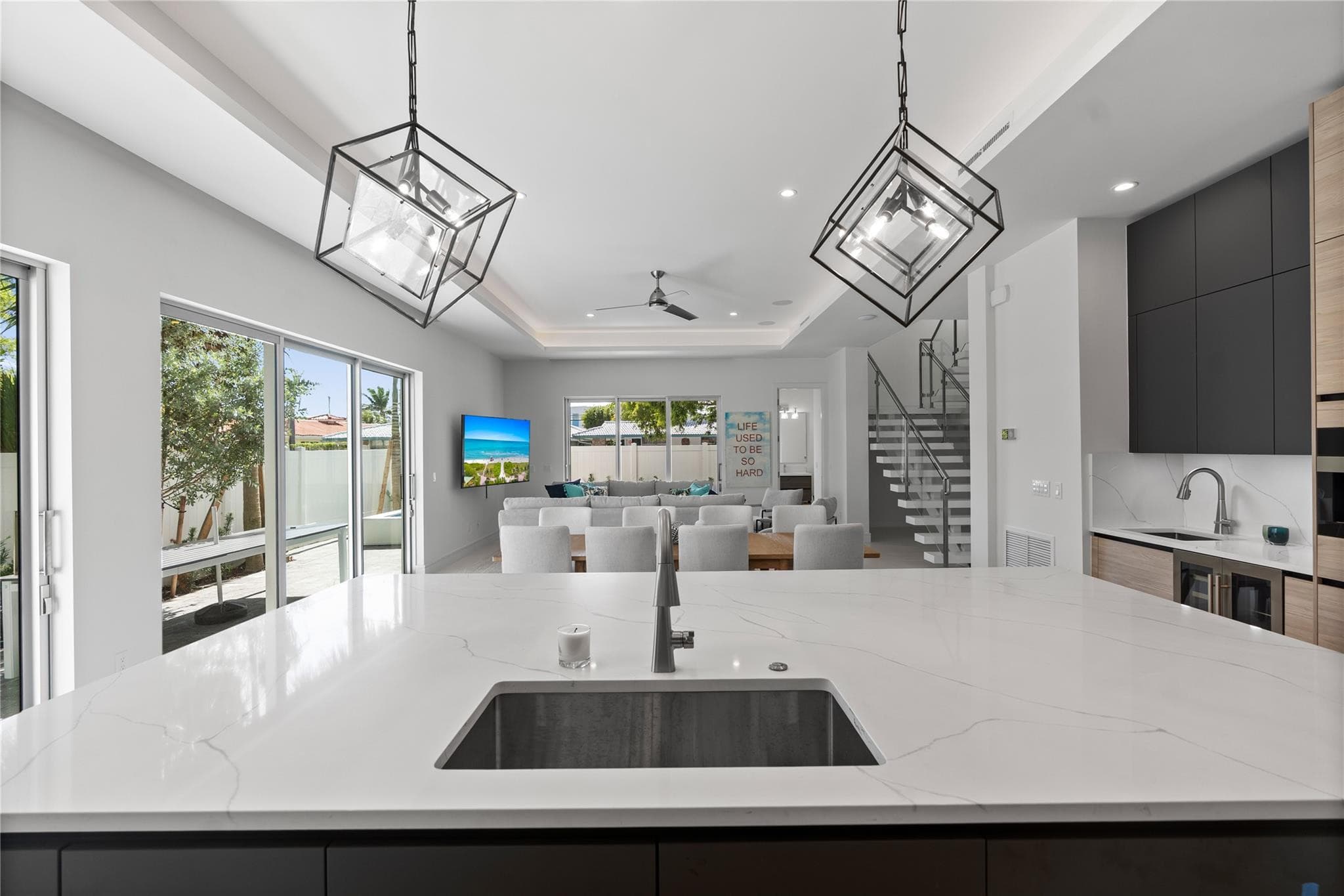 221 Shore Court 221, Lauderdale-By-The-Sea, FL 33308 — photo 25 of 88