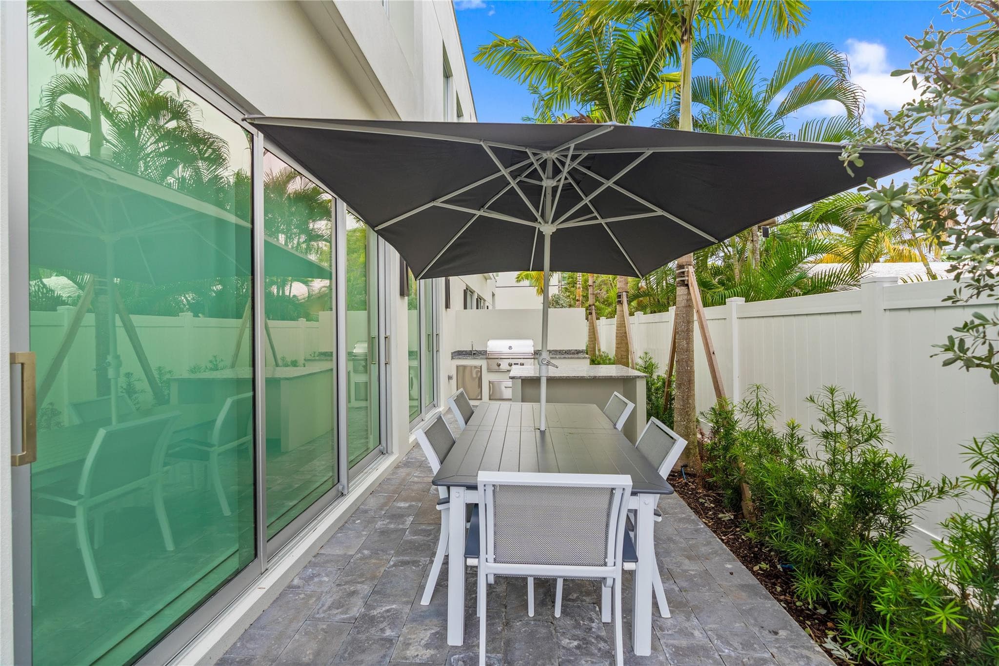 221 Shore Court 221, Lauderdale-By-The-Sea, FL 33308 — photo 33 of 88