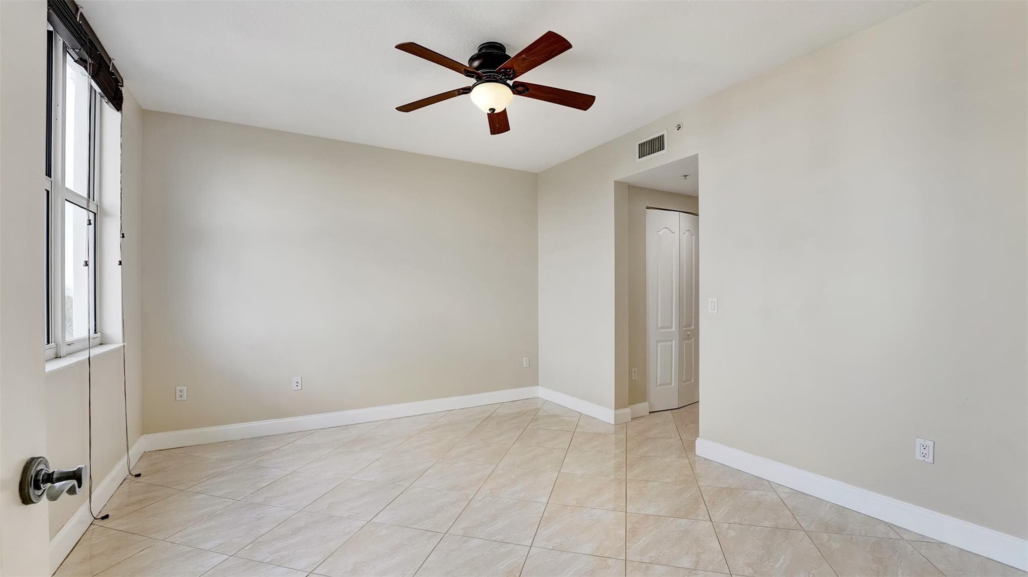 191 S Ocean Drive 520, Deerfield Beach, FL 33441 — photo 11 of 34