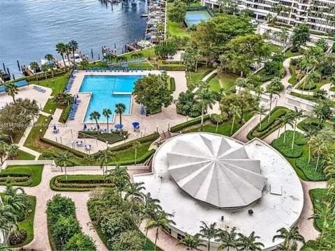 2500 Parkview Drive 814, Hallandale Beach, FL 33009 — photo 7 of 47
