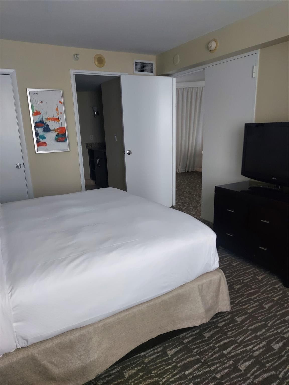 2670 E Sunrise Boulevard 301, Fort Lauderdale, FL 33304 — photo 25 of 44