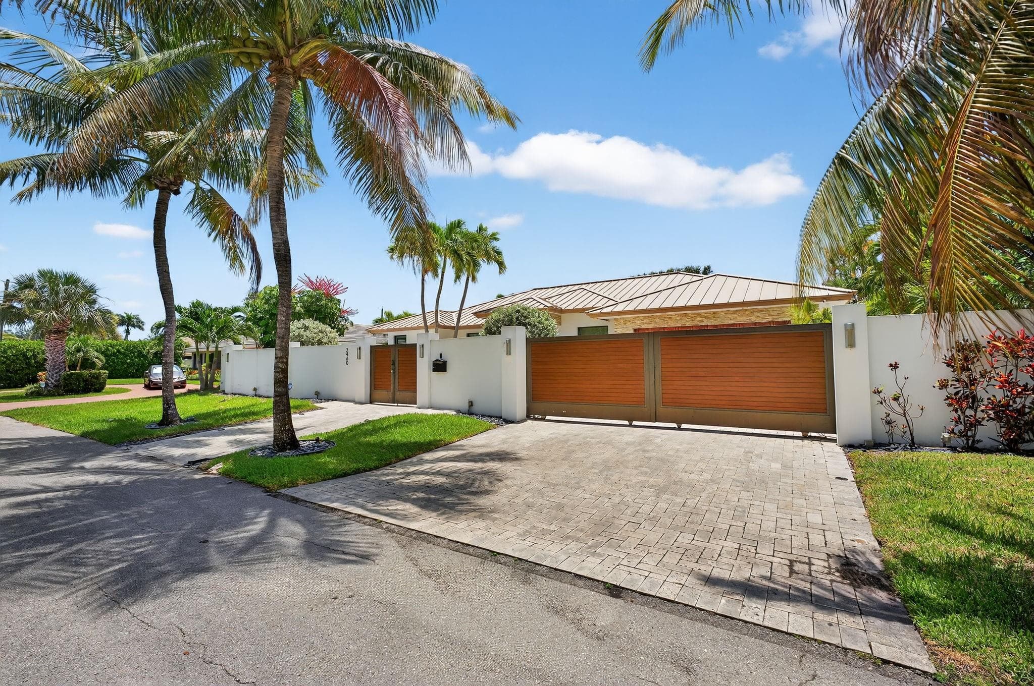2460 NE 36th Street, Fort Lauderdale, FL 33308 — photo 6 of 48
