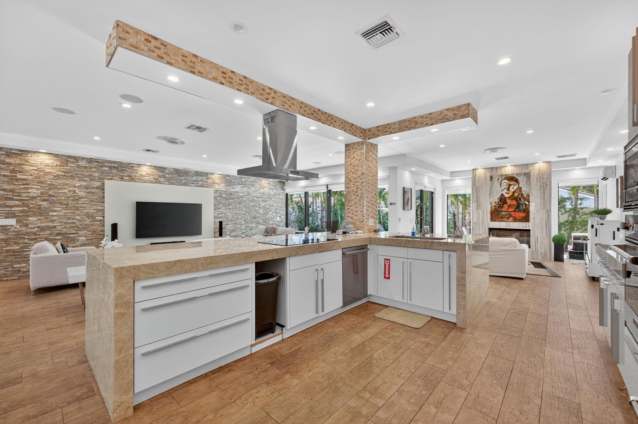 2460 NE 36th Street, Fort Lauderdale, FL 33308 — photo 22 of 48