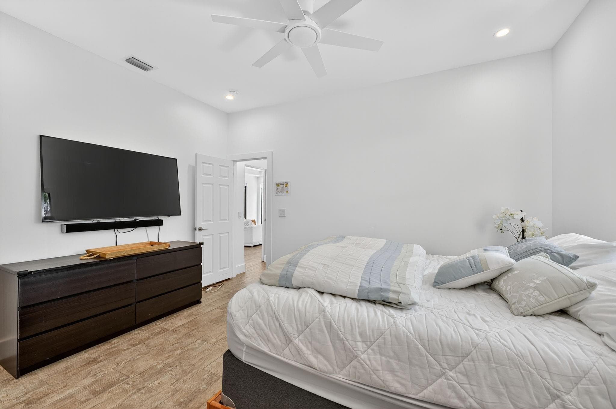 2460 NE 36th Street, Fort Lauderdale, FL 33308 — photo 35 of 48
