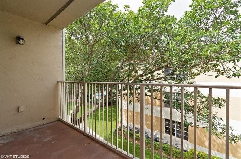 8242 NW 24th Street 8242, Coral Springs, FL 33065 — photo 8 of 12
